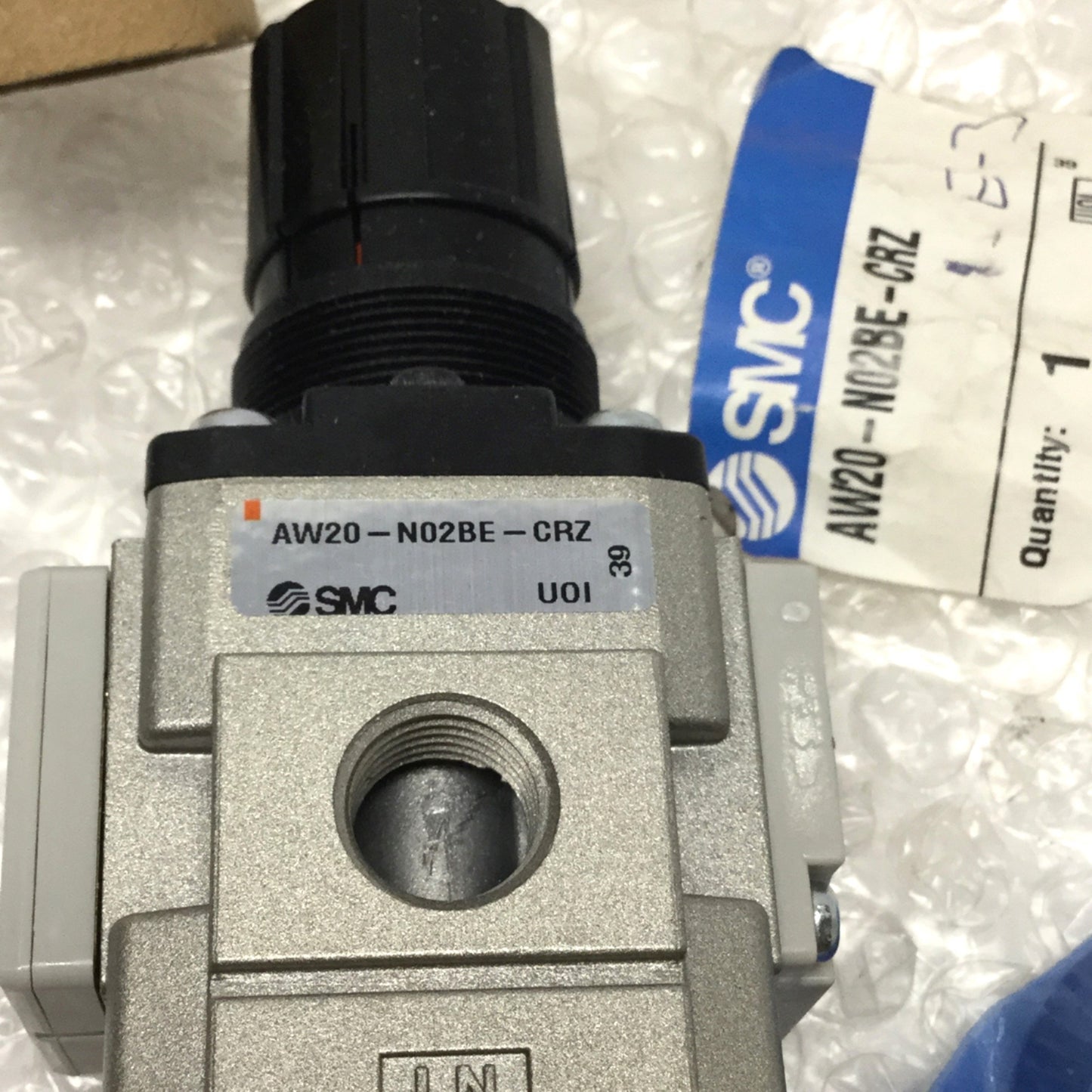 New SMC AW20-N02BE-CRZ Pressure Regulator/Filter, 1/4" NPT, 7-125psi, Built-In Gauge