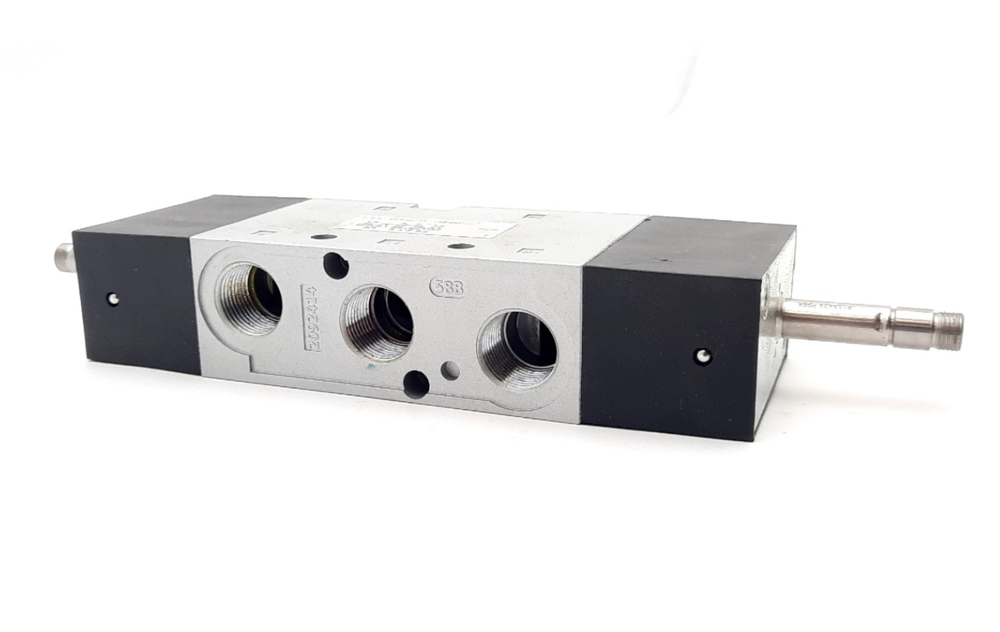 Used Festo VUVS-L30-B52-D-G38-F8 Solenoid Valve 22-145Psi, 2300 l/min, G3/8"
