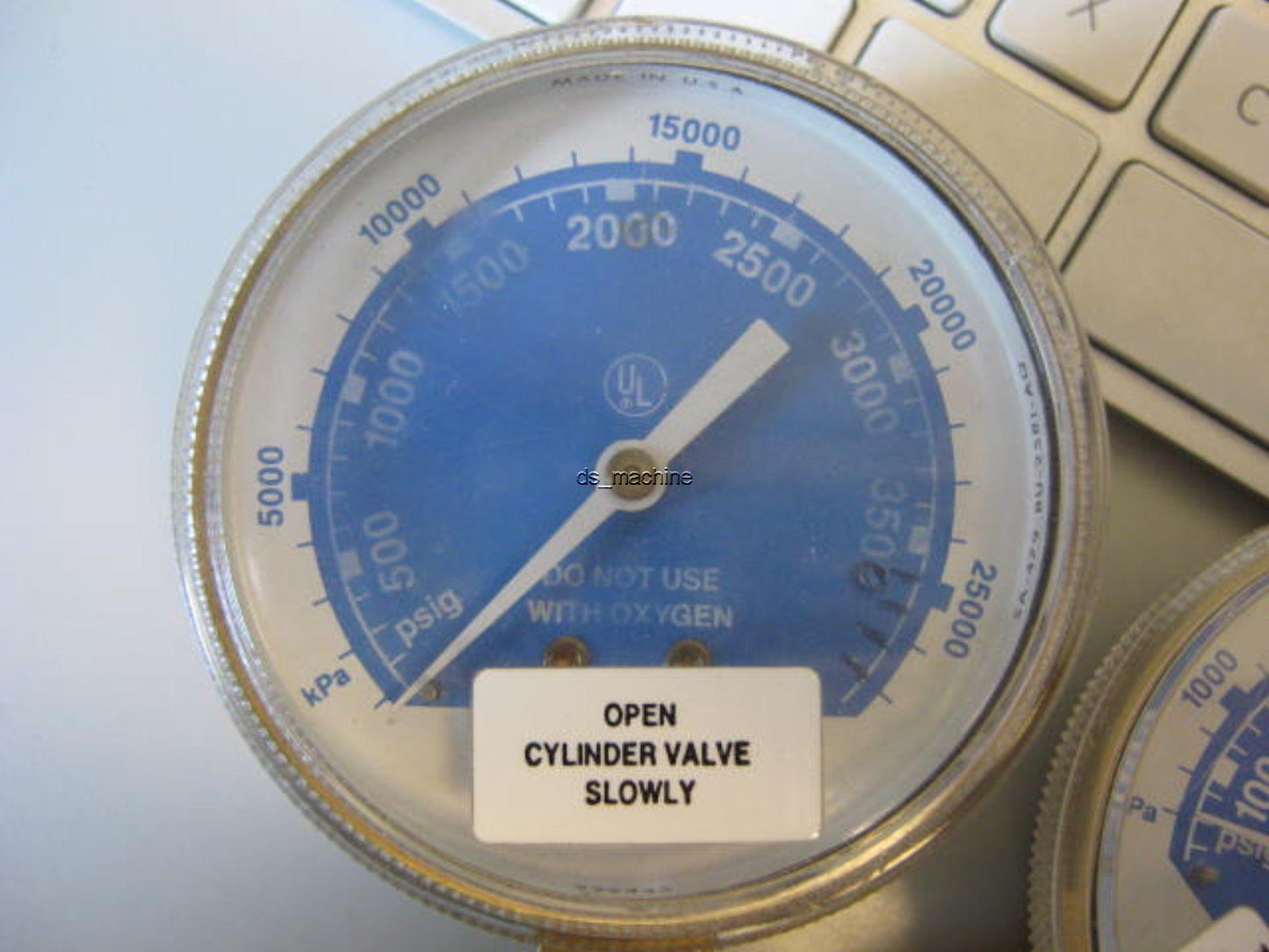 Used Trimline R-76 150-580 Inert Gas Regulator 0 to 500 PSIG