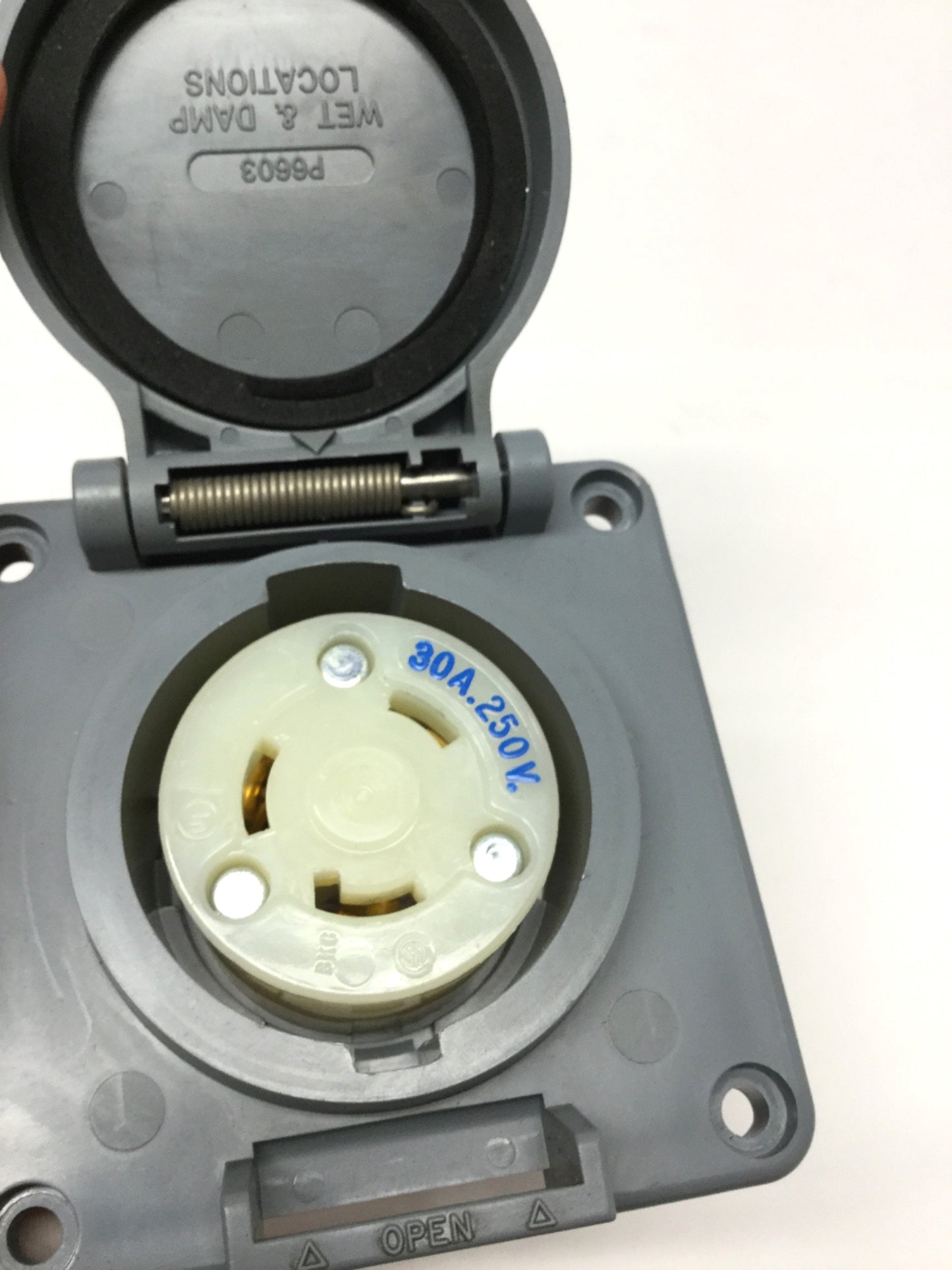 Used Hubbell HBL2620SW Watertight Safety Twist-Lock Receptacle 30A, 2P, 3-Wire L6-30R