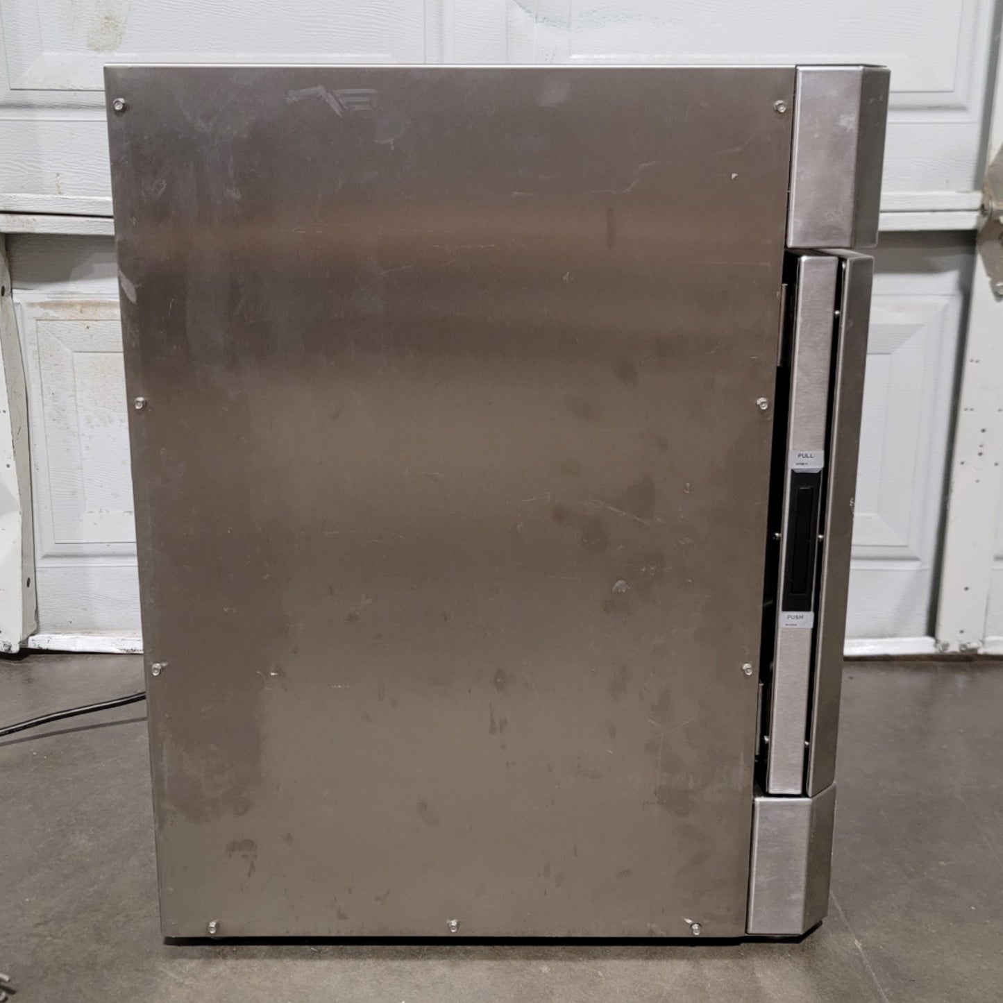 Used Blue M VO914SA Vacuum Oven 0.65CuFt, 9" x 9" x 14", 750W, 40-260°C ±1°C, 120VAC