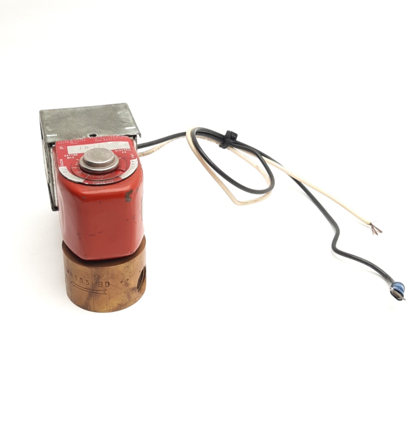 Used Dayton 1A575 Solenoid Valve 150 Psi, 1/4" NPT, 28 SCFM Max, 120V AC Coil