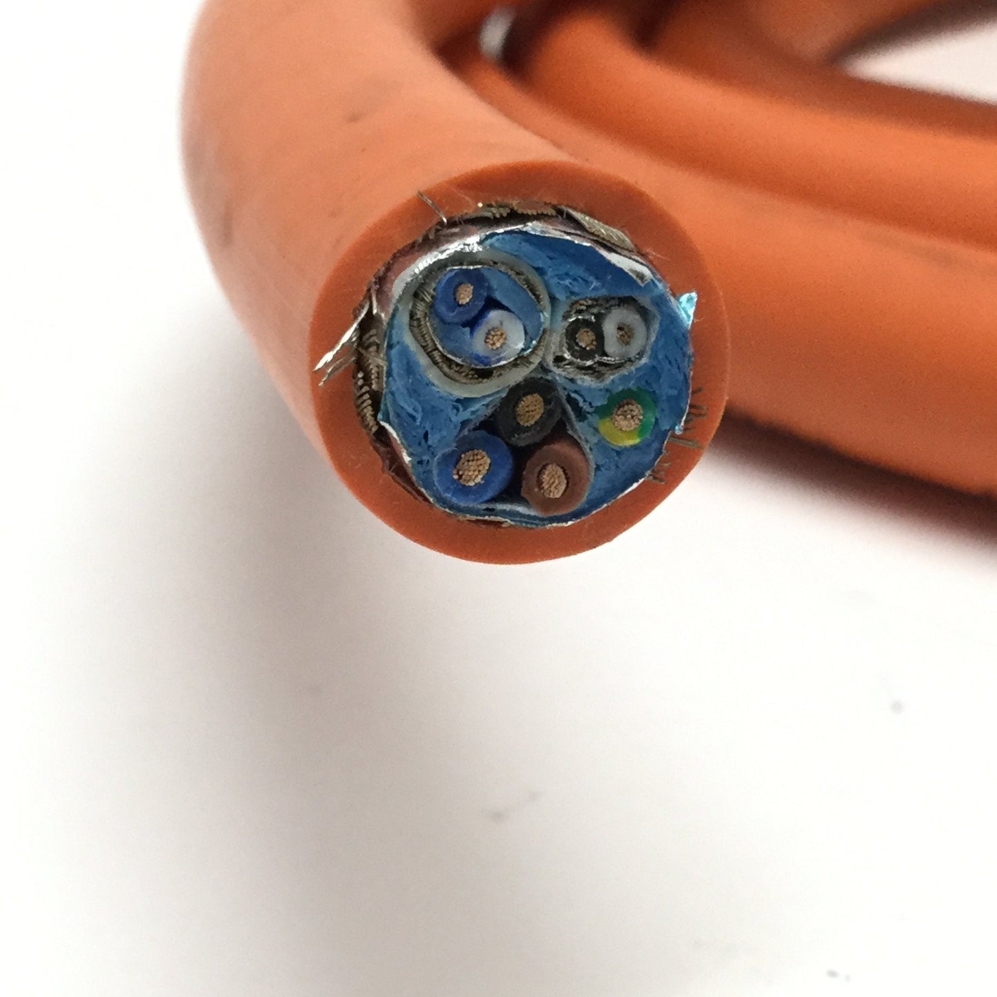 For parts or not working Allen Bradley 2090-CSBM1DF-18AF10 Motor Cable Power/Feedback/Brake 12' *Cut End*