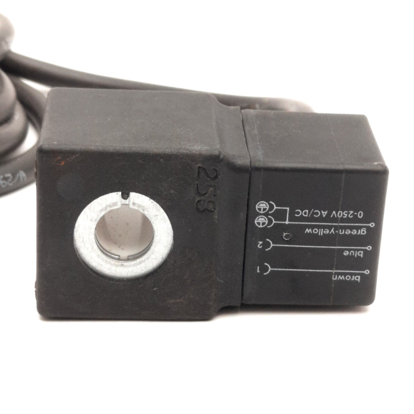 Used Danfoss 042N0842 / AM024C Solenoid Coil 24V AC 50/60Hz, 7.5/5.5W, DIN Spade