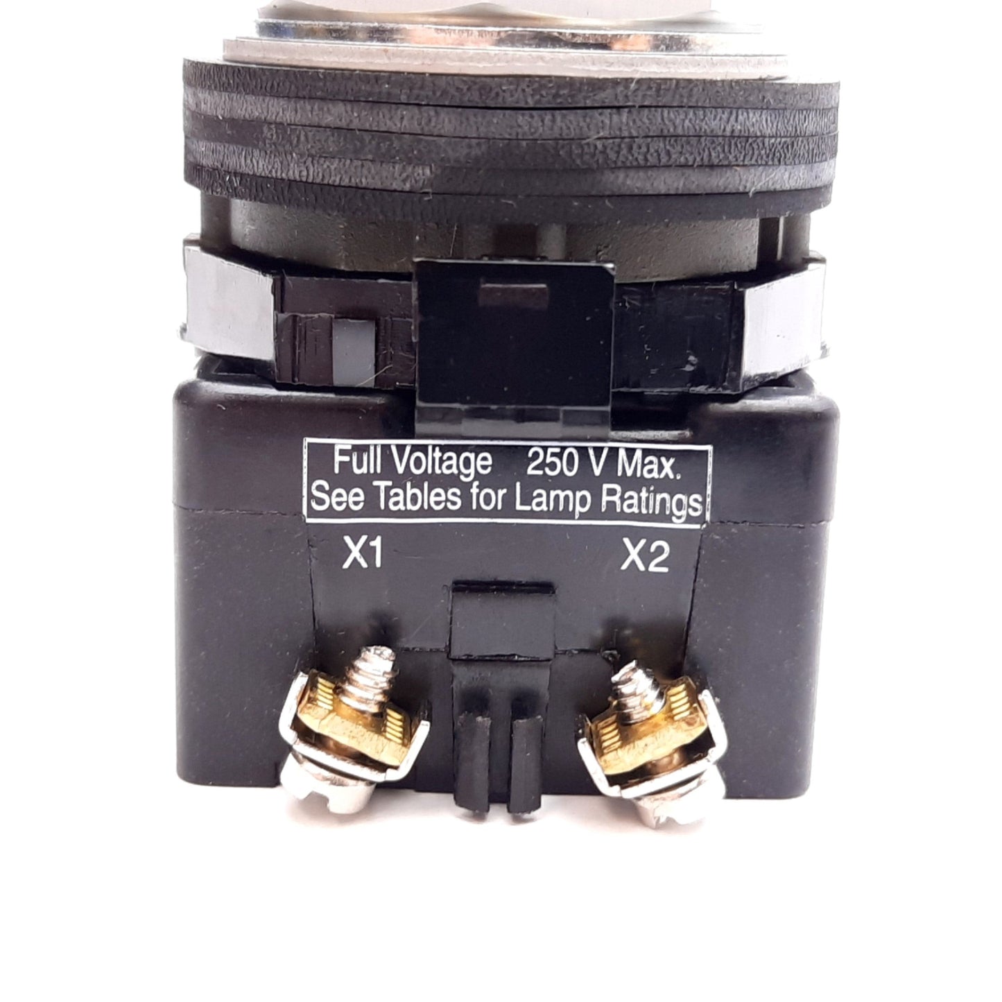 New Eaton HT8GDGV3 Illuminated Pushbutton, Green, Lamp: 24V, With Guard