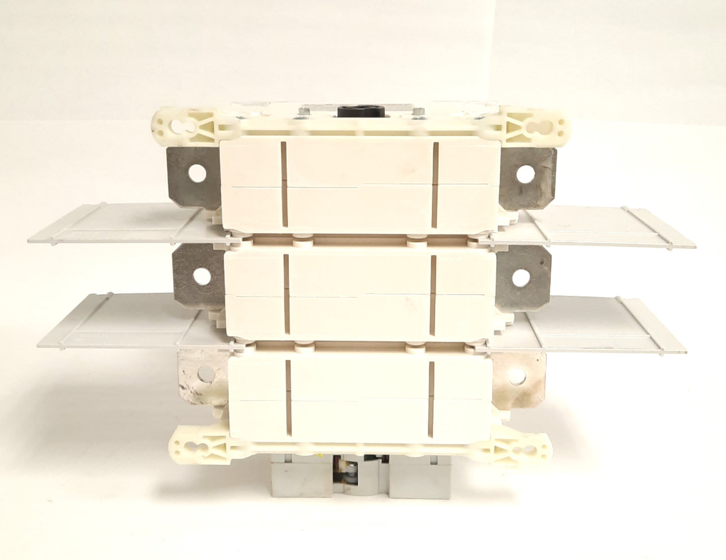 New – Open box Socomec 38513038 Fused Disconnect Switch, J400A, 600V AC, 250V DC, 3-Phase