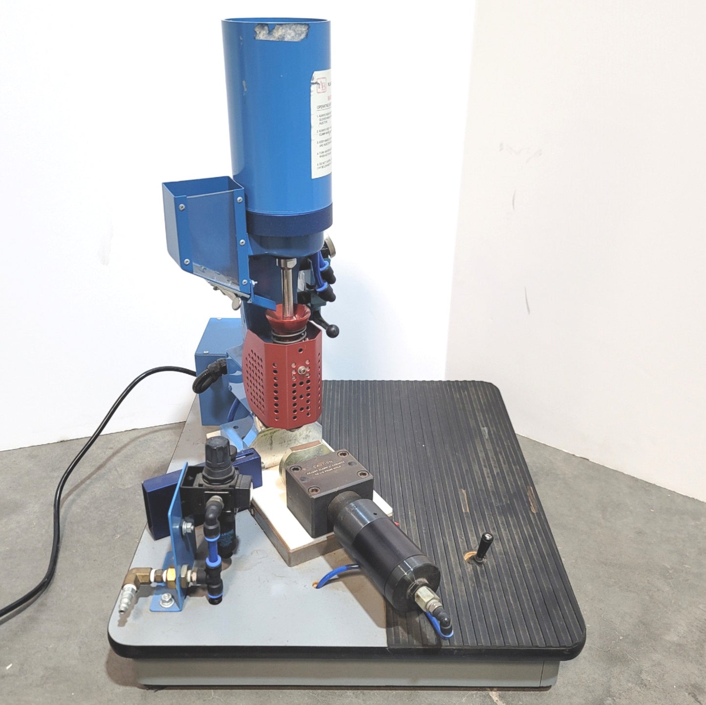 Used A.B. Machinery AB-150 Hydro Pneumatic Plastic Injector 120VAC 400W, 1/4oz Shot