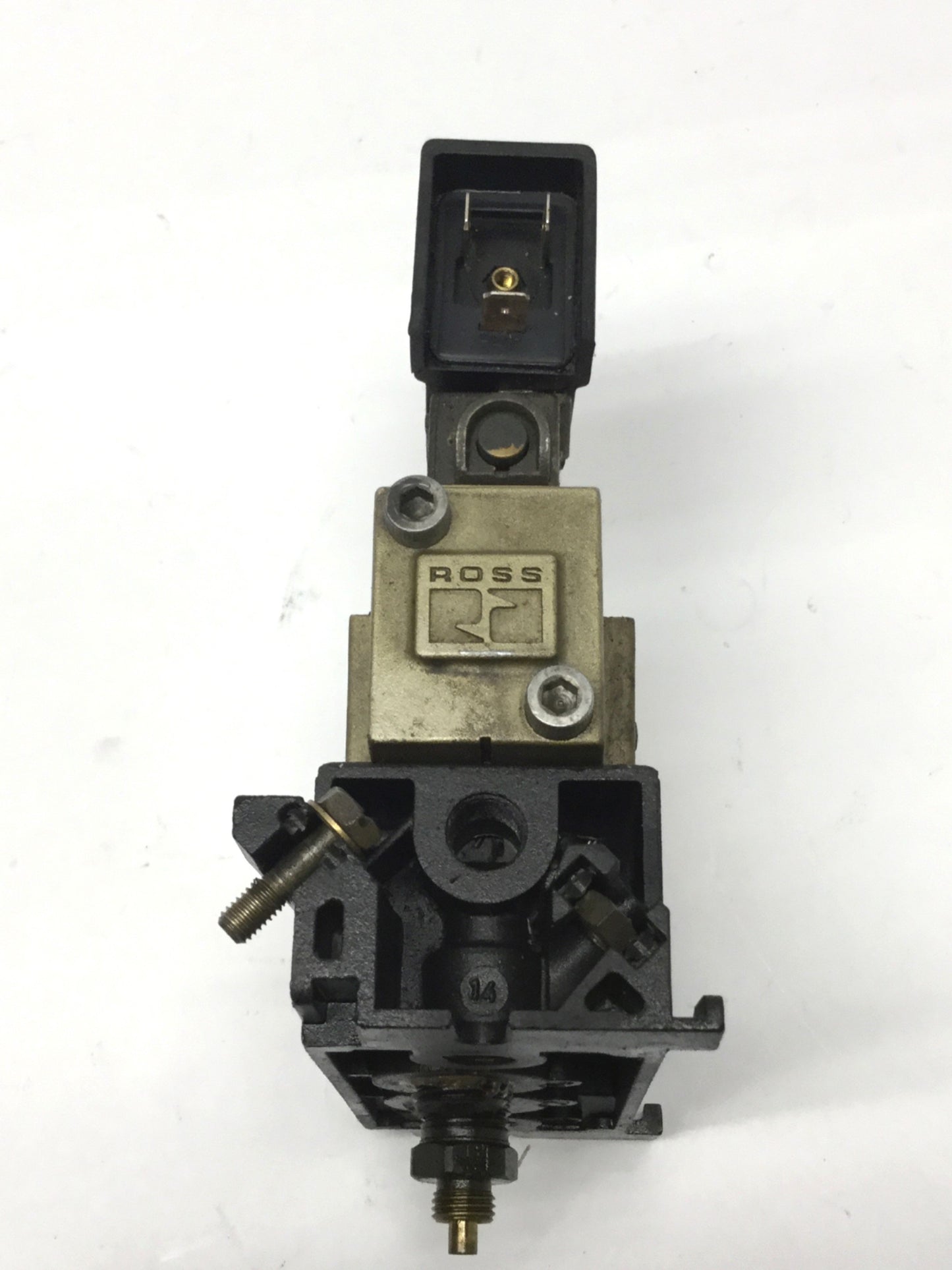 Used Ross W6476A2301 5-Port 2-Position Solenoid Valve, 2-10bar, 110/120VAC Coil