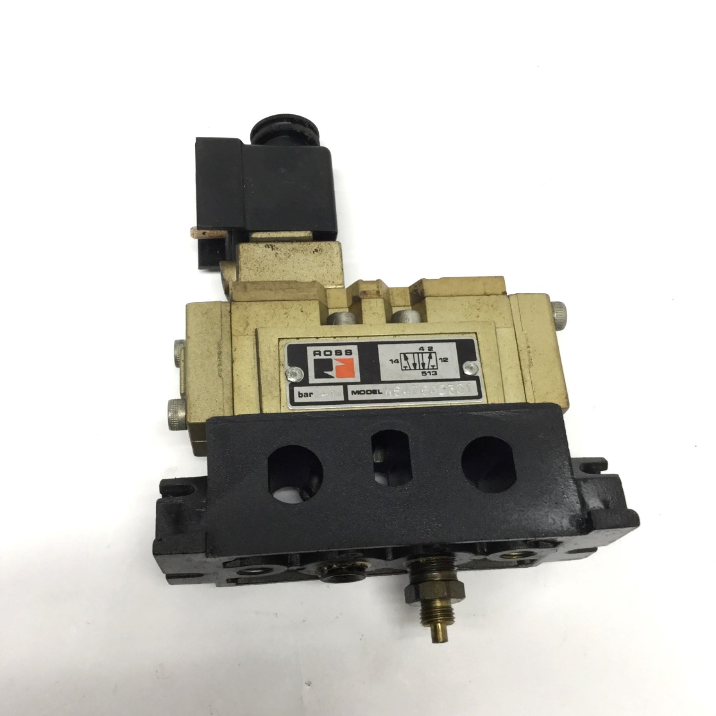 Used Ross W6476A2301 5-Port 2-Position Solenoid Valve, 2-10bar, 110/120VAC Coil