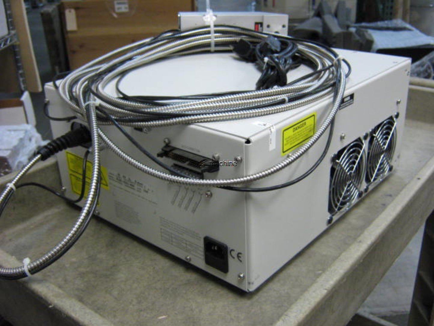 Used Spectra Diode Labs SDL FL20-4211-004 Diode Laser System 15W *MISSING KEY*