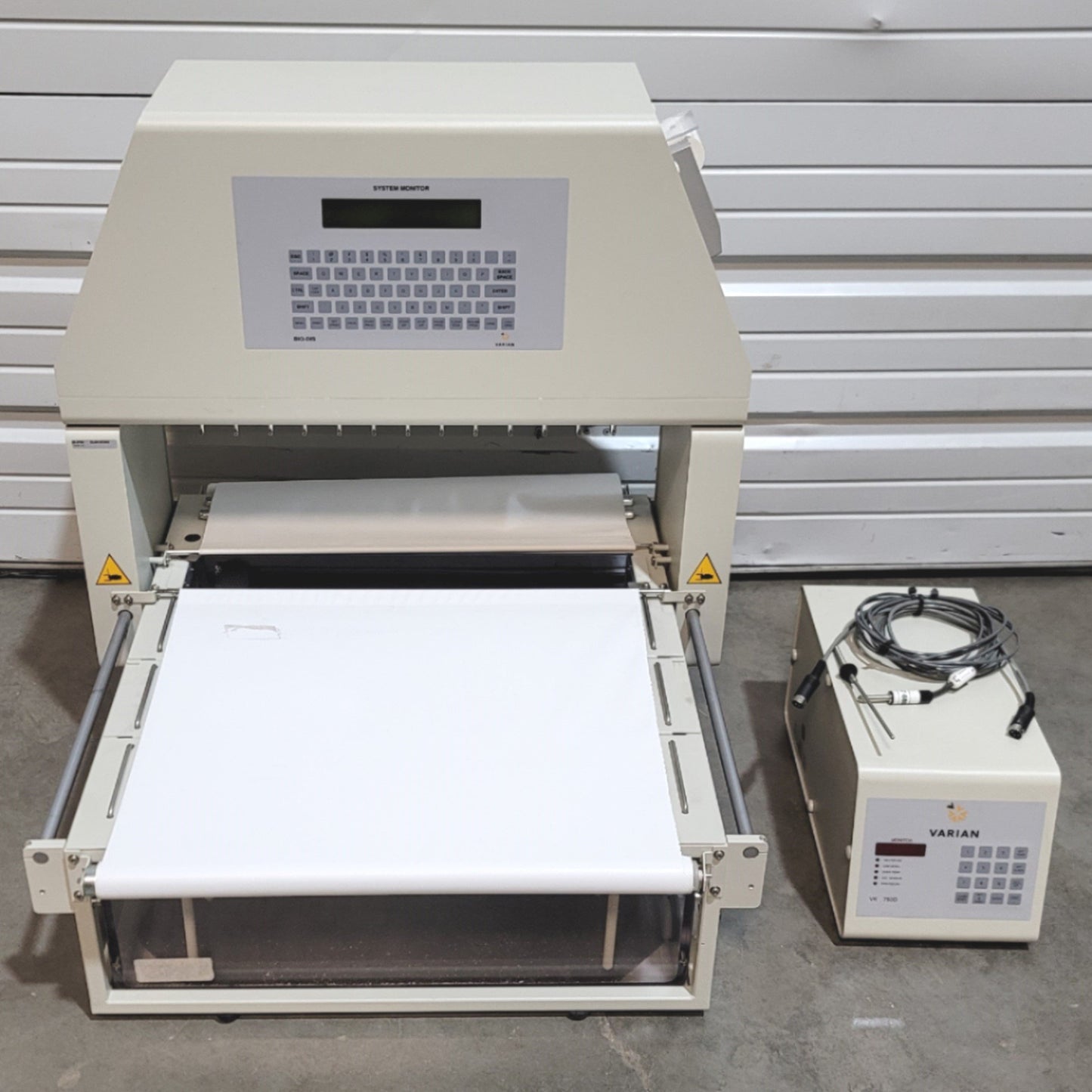 Used Varian 25-2700 BIO-DIS Reciprocating Cylinder Dissolution Bath With VK 750D