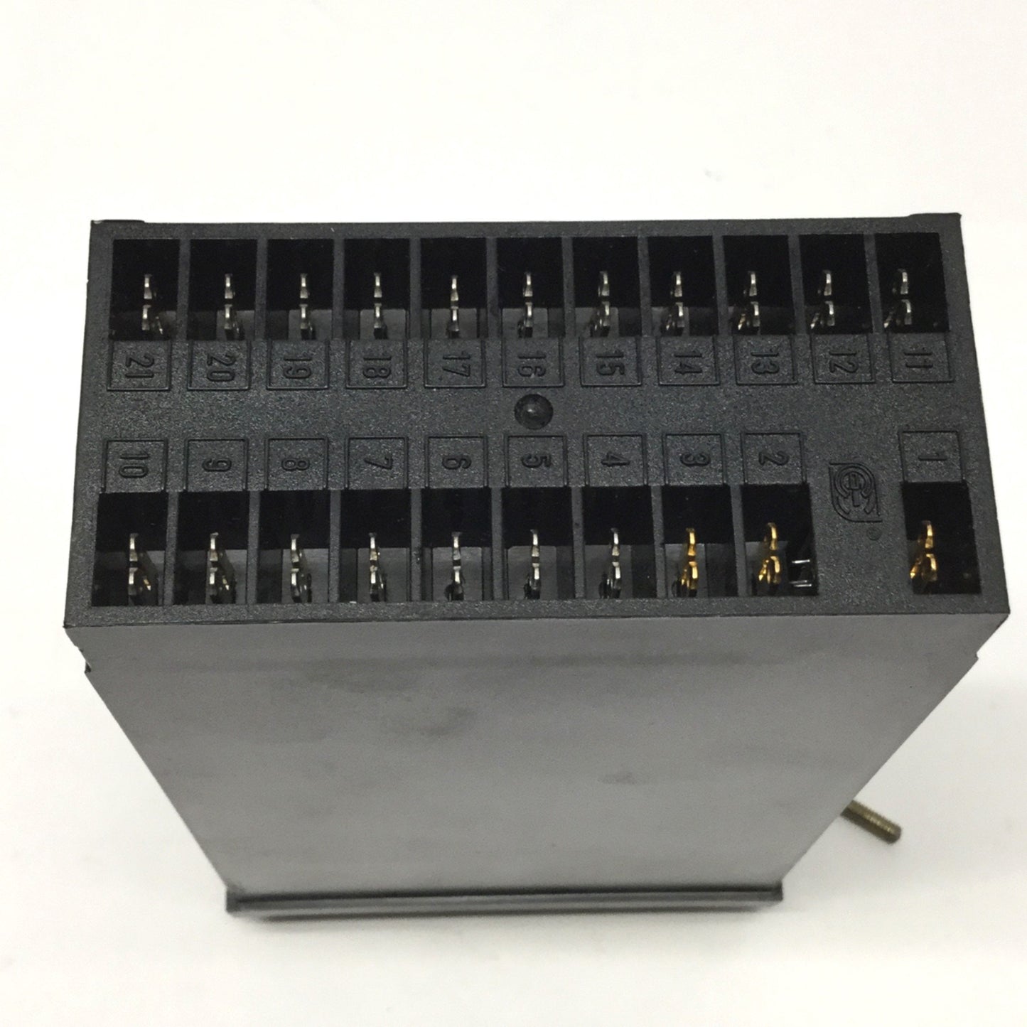Used Dynisco FIH-1-05-0-6 Digital Temperature Indicator Type J TC 1470øF 120/240VAC