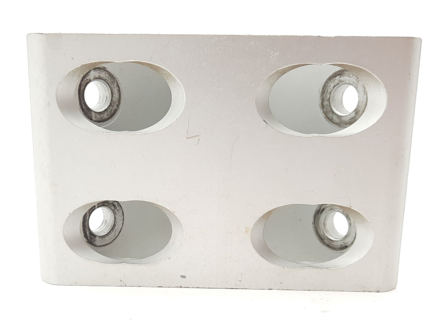 Used Lot of 4 80/20 4338 Gusseted Inside Corner Bracket 15 Series 8-Hole 90 Degree