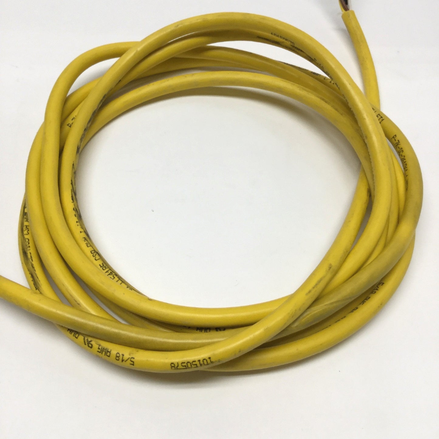 Used Banner MBCC-512 Sensor Cable, Flying Leads to 5-Pin Mini-Style QD Female, 9'