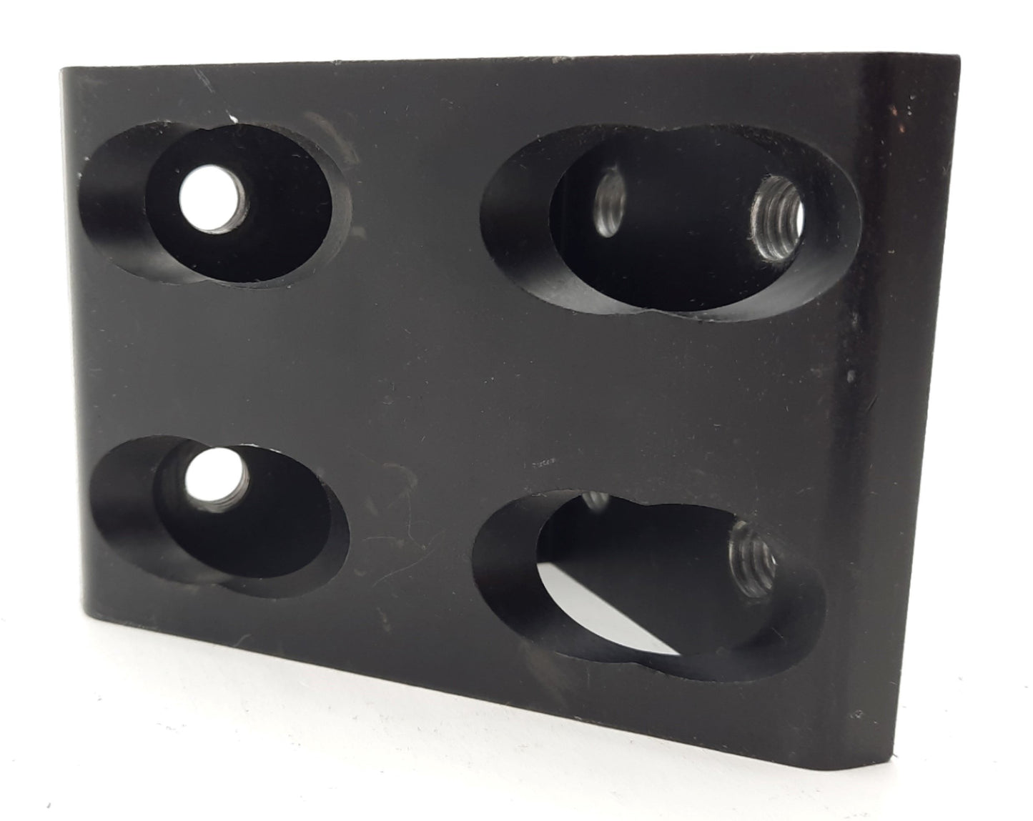 Used Lot of 2 80/20 4338-Black Gusseted Inside Corner Bracket 8-Hole, 15 Series
