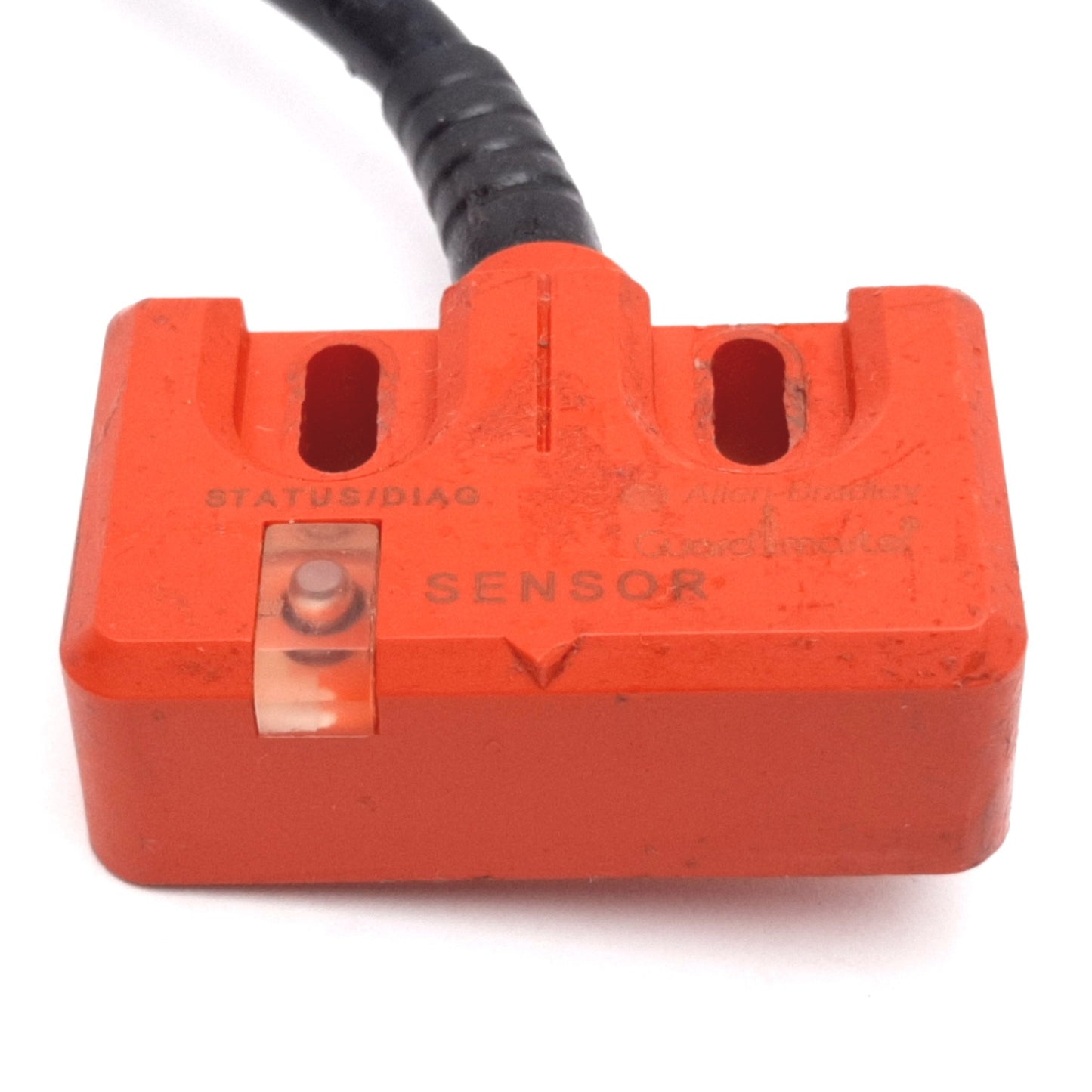 Used Allen-Bradley 440N-Z21W1PH Magnetically Coded Non-Contact Switch, 24VDC, 2x N/C