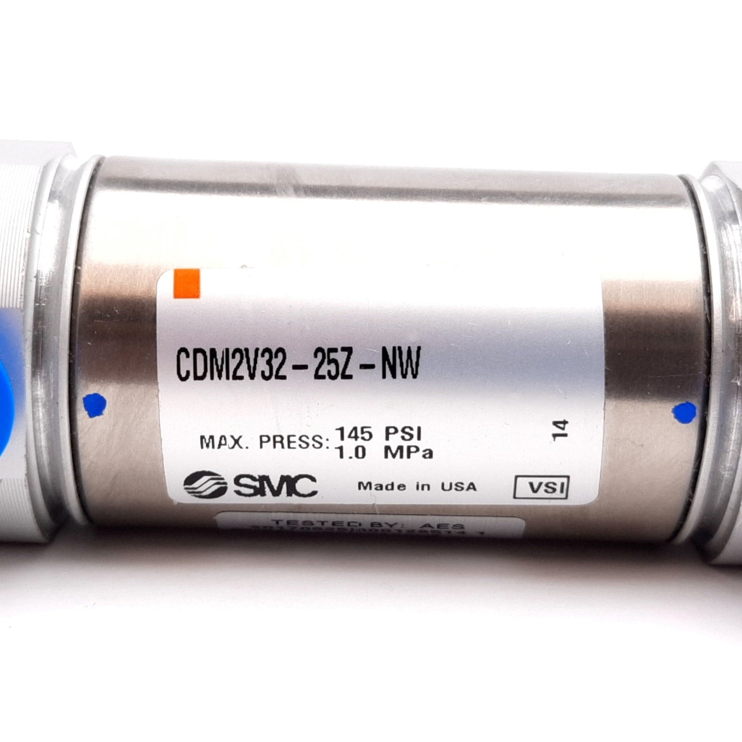 New SMC CDM2V32-25Z-NW Air Cylinder, Bore: 32mm, Stroke: 25mm, Rc1/8, With Mount