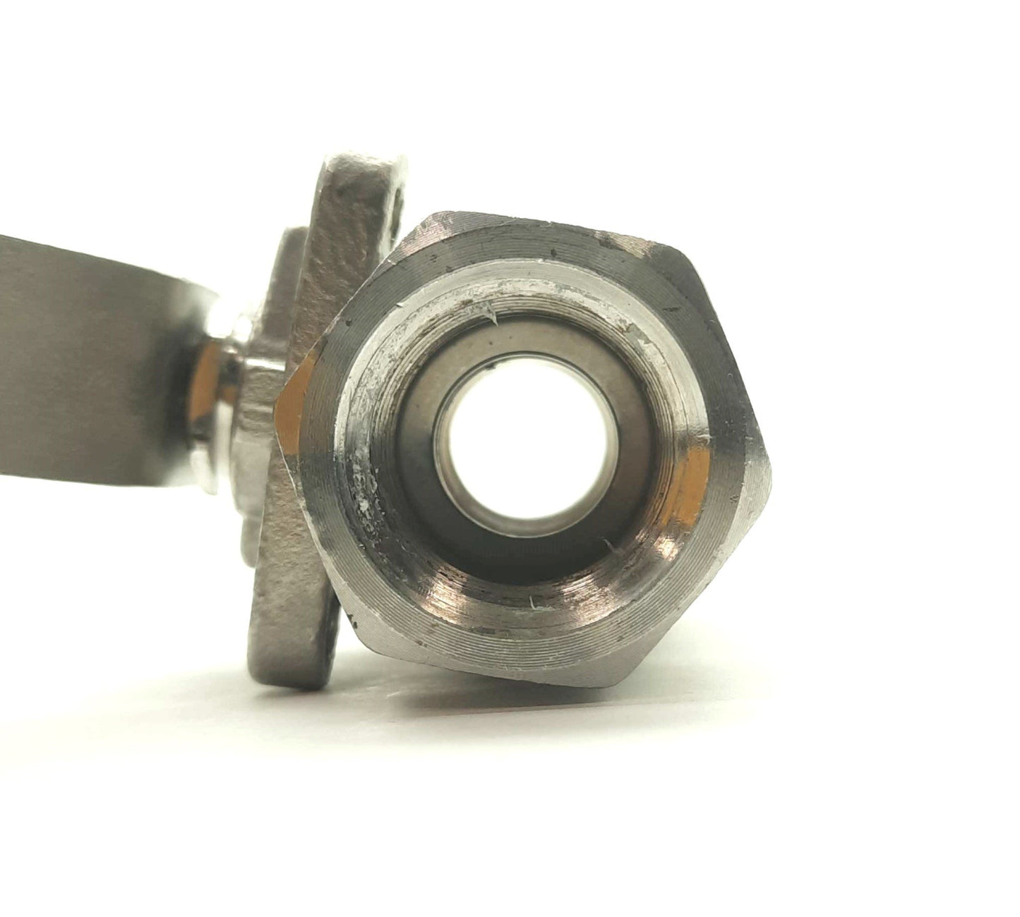 Used Parker V502SS-8 Stainless Steel Ball Valve, 2-Way, 1/2"NPT Female, 2000PSI