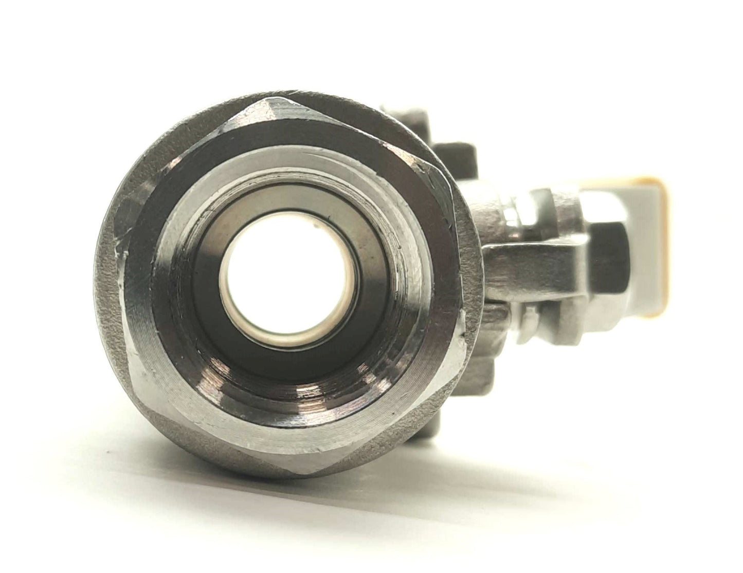 Used Parker V502SS-8 Stainless Steel Ball Valve, 2-Way, 1/2"NPT Female, 2000PSI
