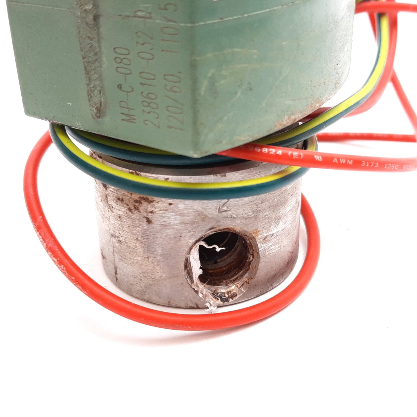 Used Asco 8262G220 Red-Hat II Solenoid Valve, 2-Way, Coil: 110/120VAC, 1/4" NPT