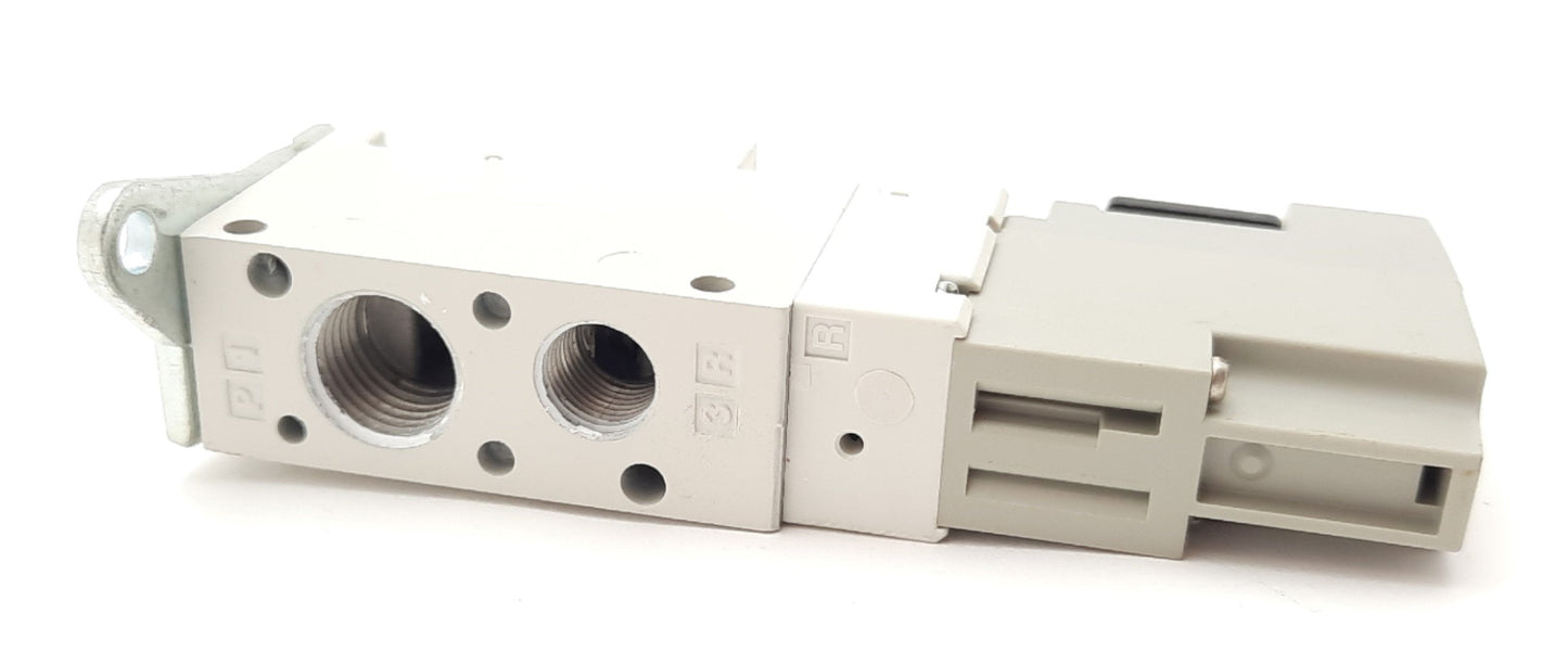 New SMC VQZ332-5YO1-02-F Solenoid Valve, 2-Position 3-Port, 24VDC 0.15-0.7MPa, Rc1/4