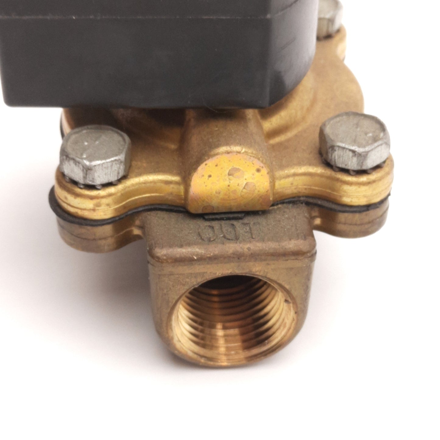 Used Skinner AF4C05 General Purpose Solenoid with 3/8" NPT Valve, 120V AC Coil