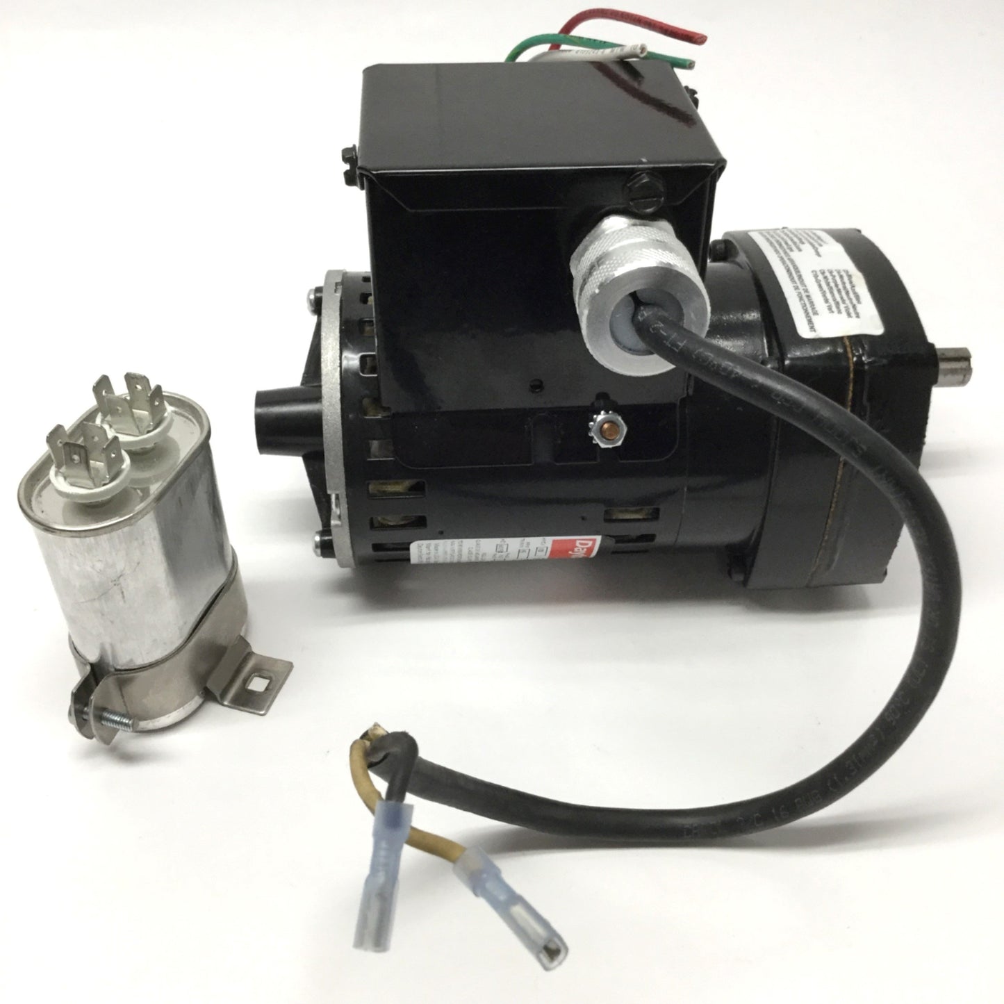 Used Dayton 6A195B Split Capacitor AC Gearmotor 115VAC, 1/20HP, 17:1 Ratio, 95RPM