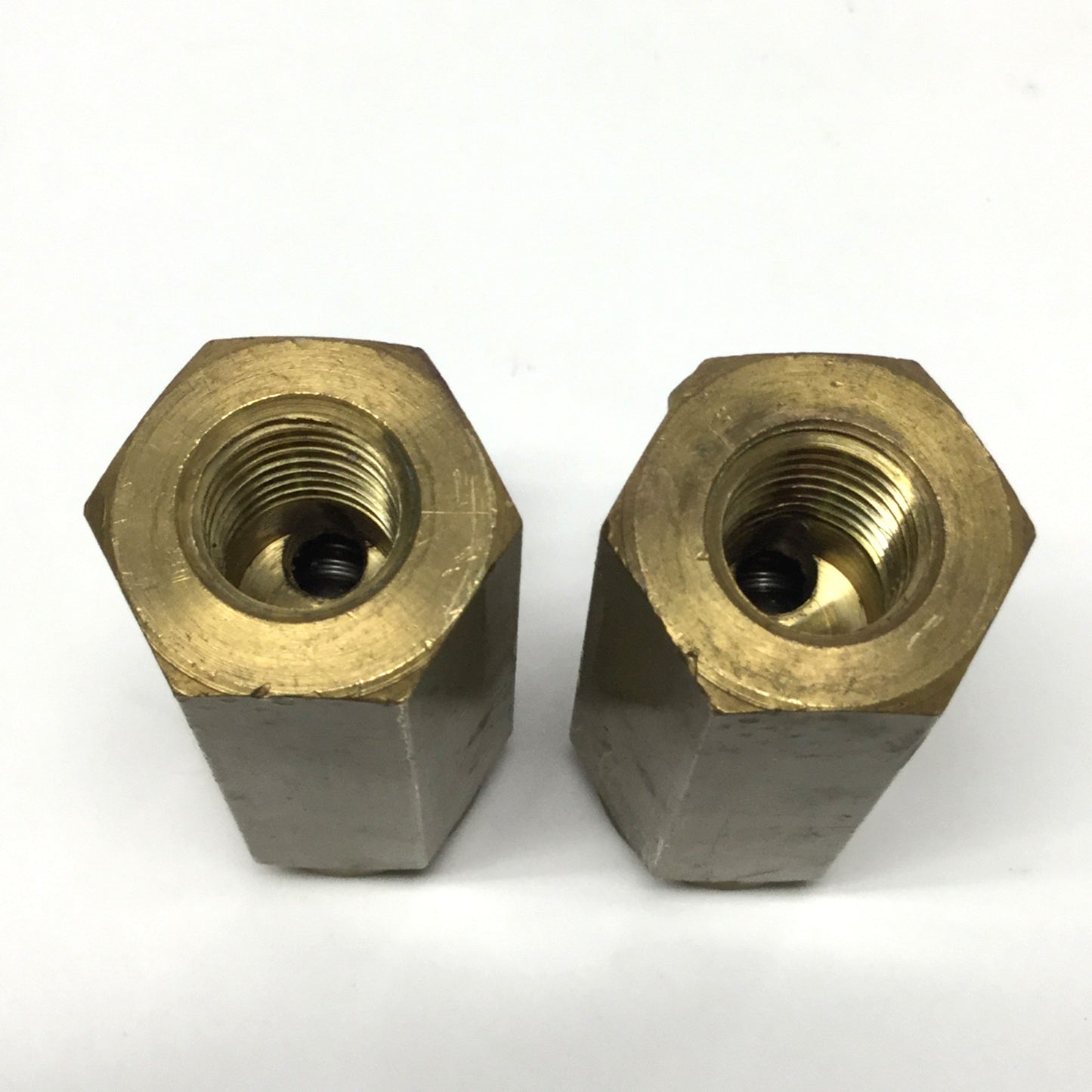 Used Lot of 2 Deltrol C20B Brass Check Valves 2000psi, 1/4" NPT, 3gpm, 1-2.5psi Crack