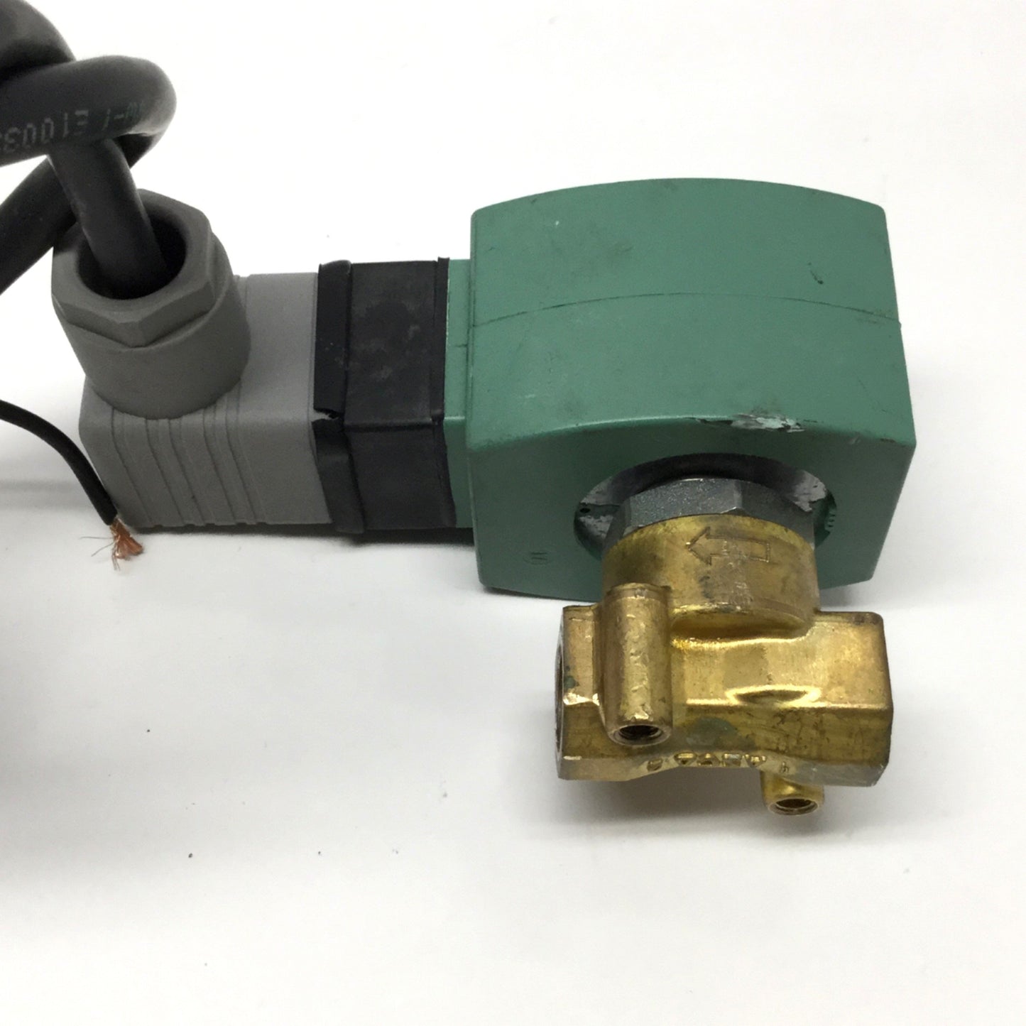 Used ASCO SU8262H202E Red-Hat II Brass Solenoid Valve 1/4" NPT, 2-Way NC, 24VDC Coil