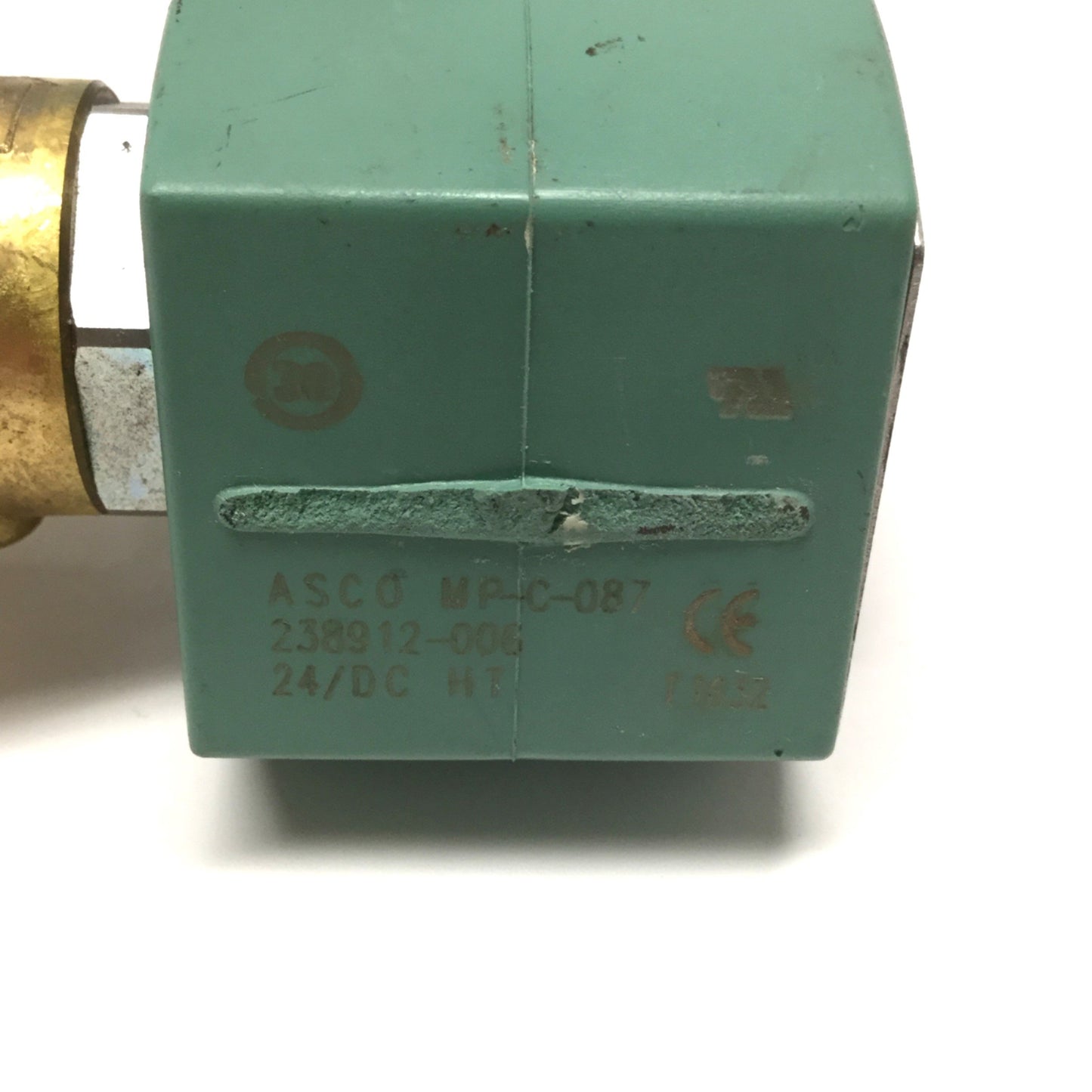 Used ASCO SU8262H202E Red-Hat II Brass Solenoid Valve 1/4" NPT, 2-Way NC, 24VDC Coil
