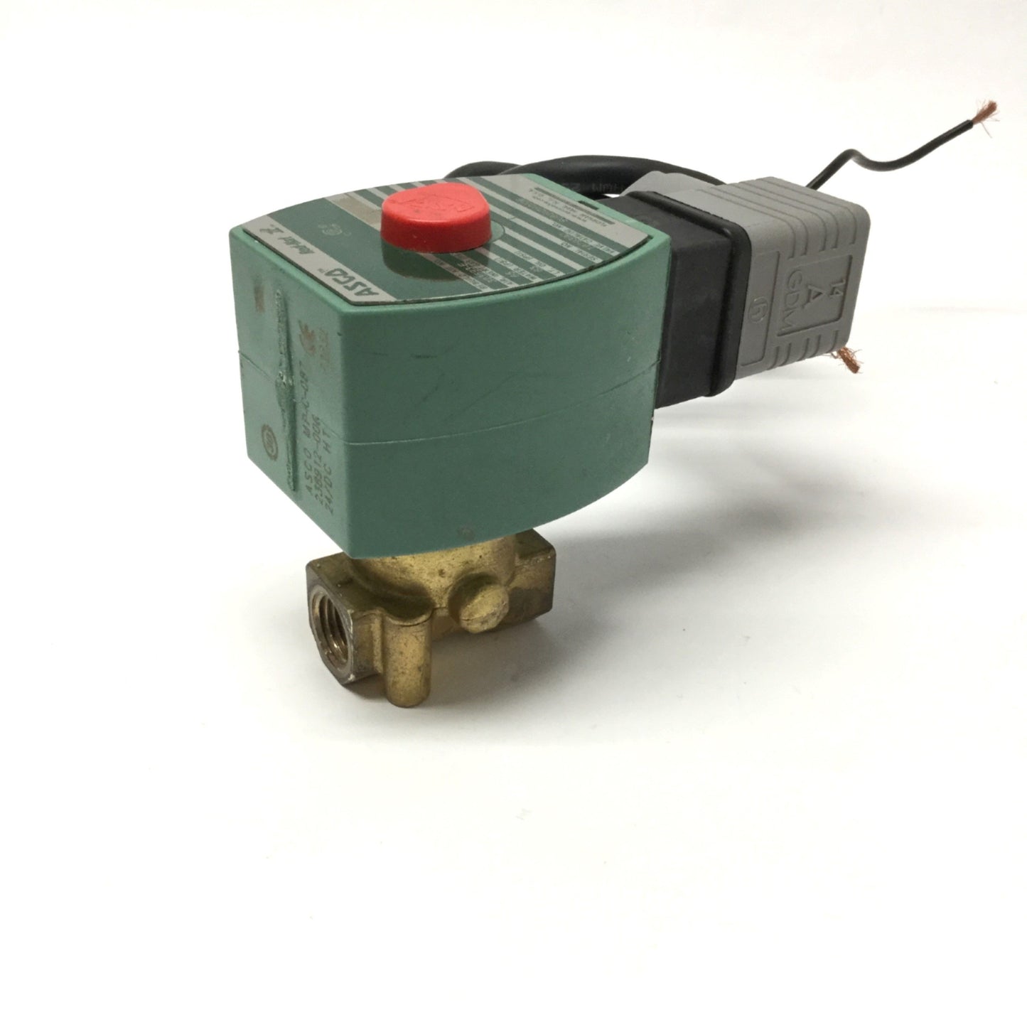 Used ASCO SU8262H202E Red-Hat II Brass Solenoid Valve 1/4" NPT, 2-Way NC, 24VDC Coil