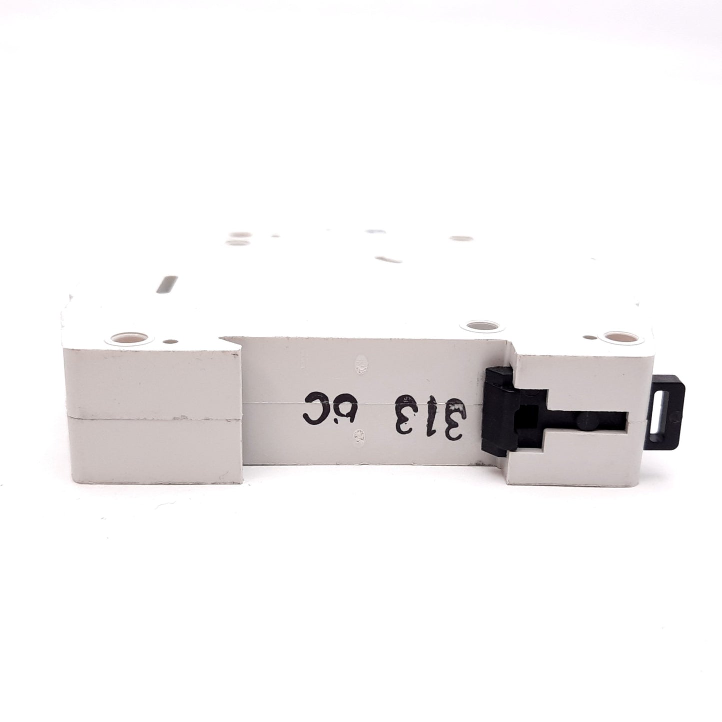 Used Eaton WMZS1C06 Circuit Breaker, 1-Pole, C-Curve, Rating: 6A 230/400VAC