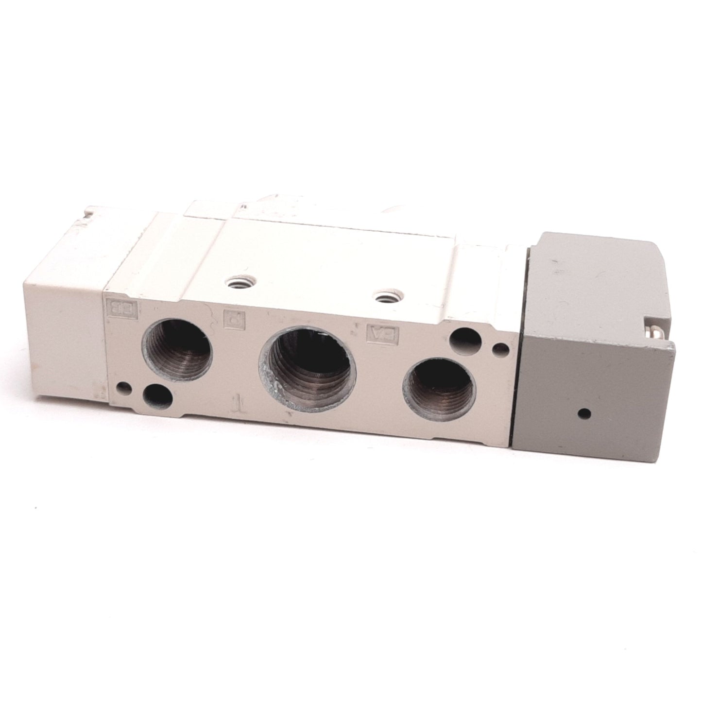 Used SMC SYA7120-02T Air Operated Valve, 2-Position 5-Port, 1/4 and 1/8 NPT Ports