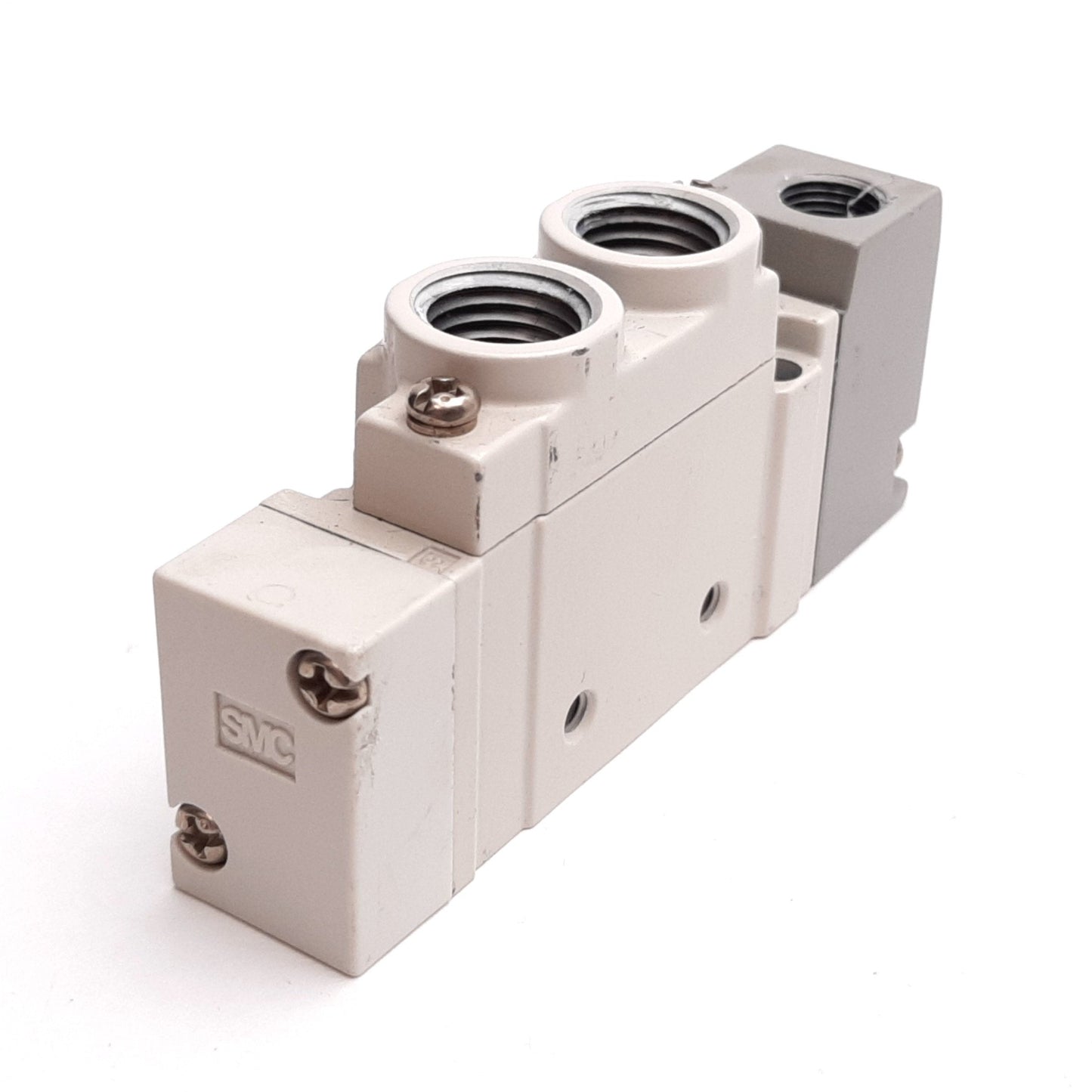 Used SMC SYA7120-02T Air Operated Valve, 2-Position 5-Port, 1/4 and 1/8 NPT Ports