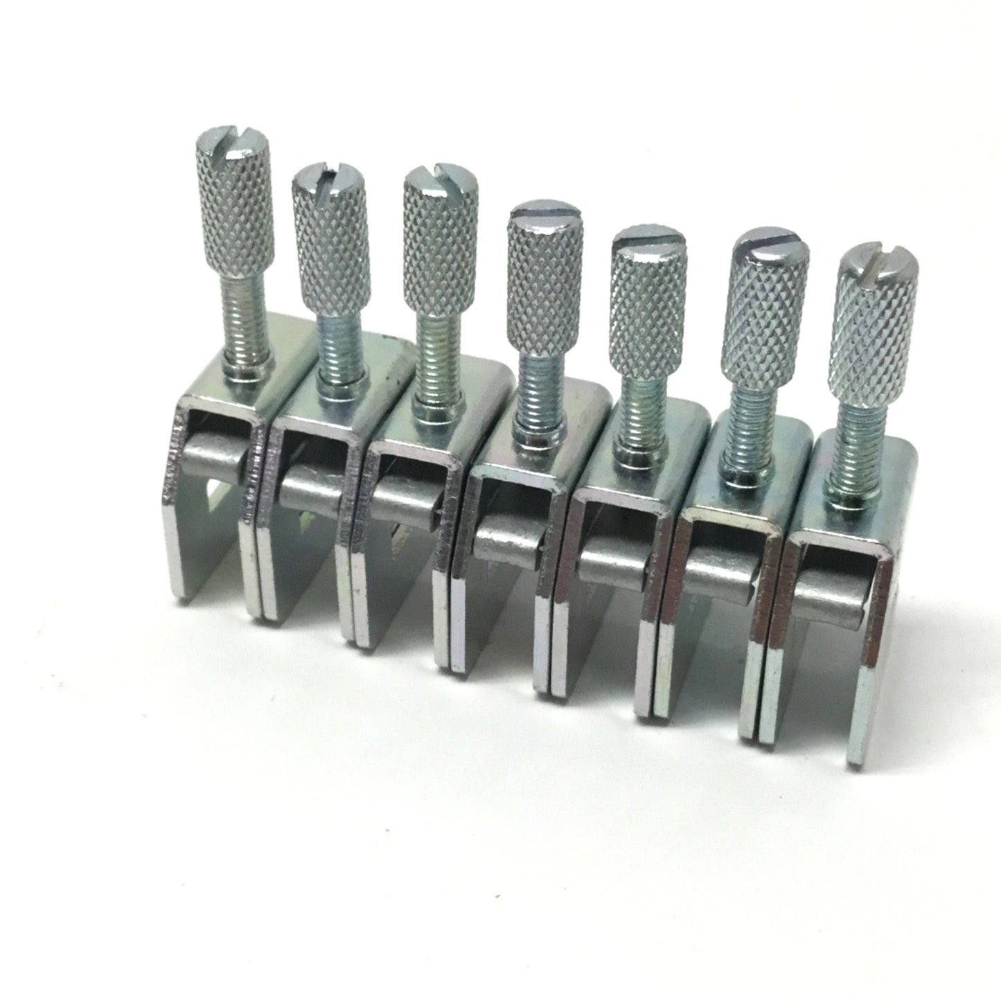 Used Lot of 7 Phoenix Contact SK 5 Busbar Shield Connection Clamp, 9mm Pitch