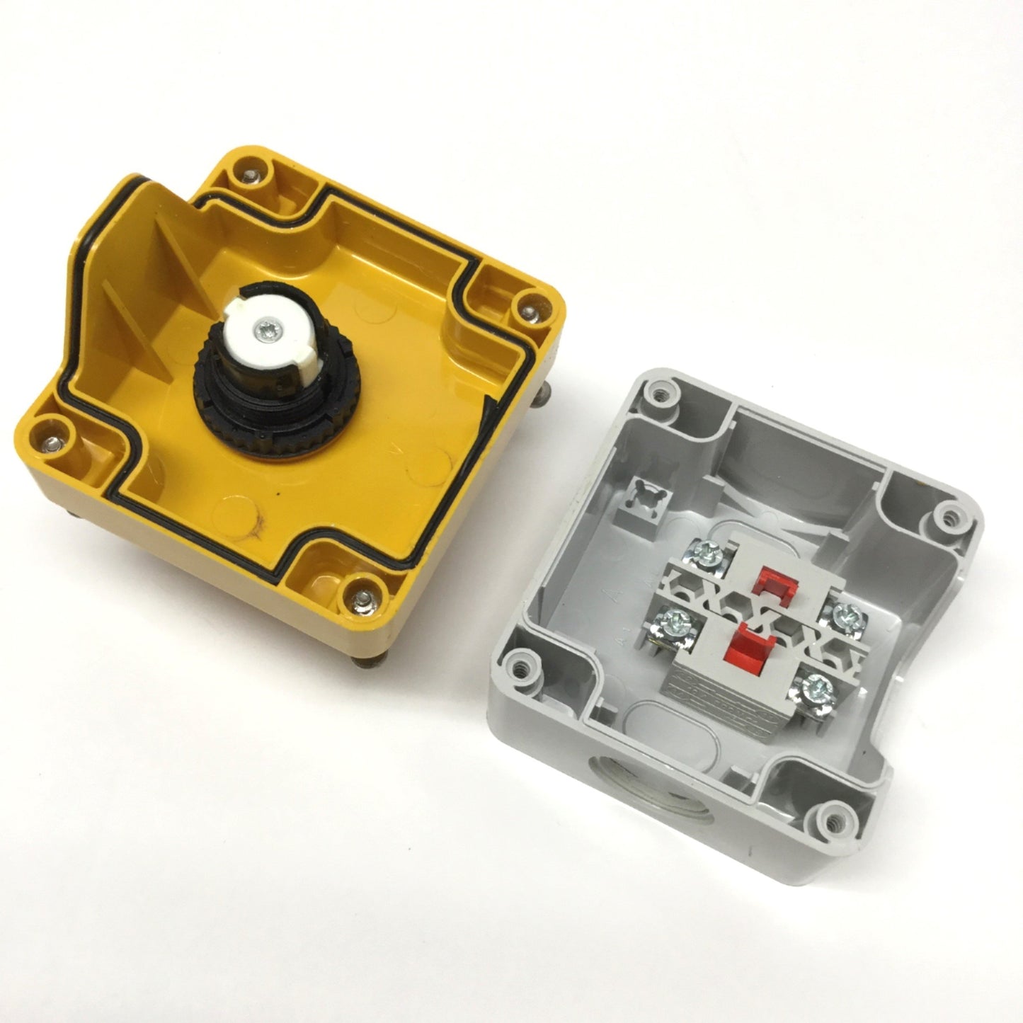 Used Baco BX10510 Emergency E-Stop Pushbutton Switch Enclosure Box Twist-Release, 2NC