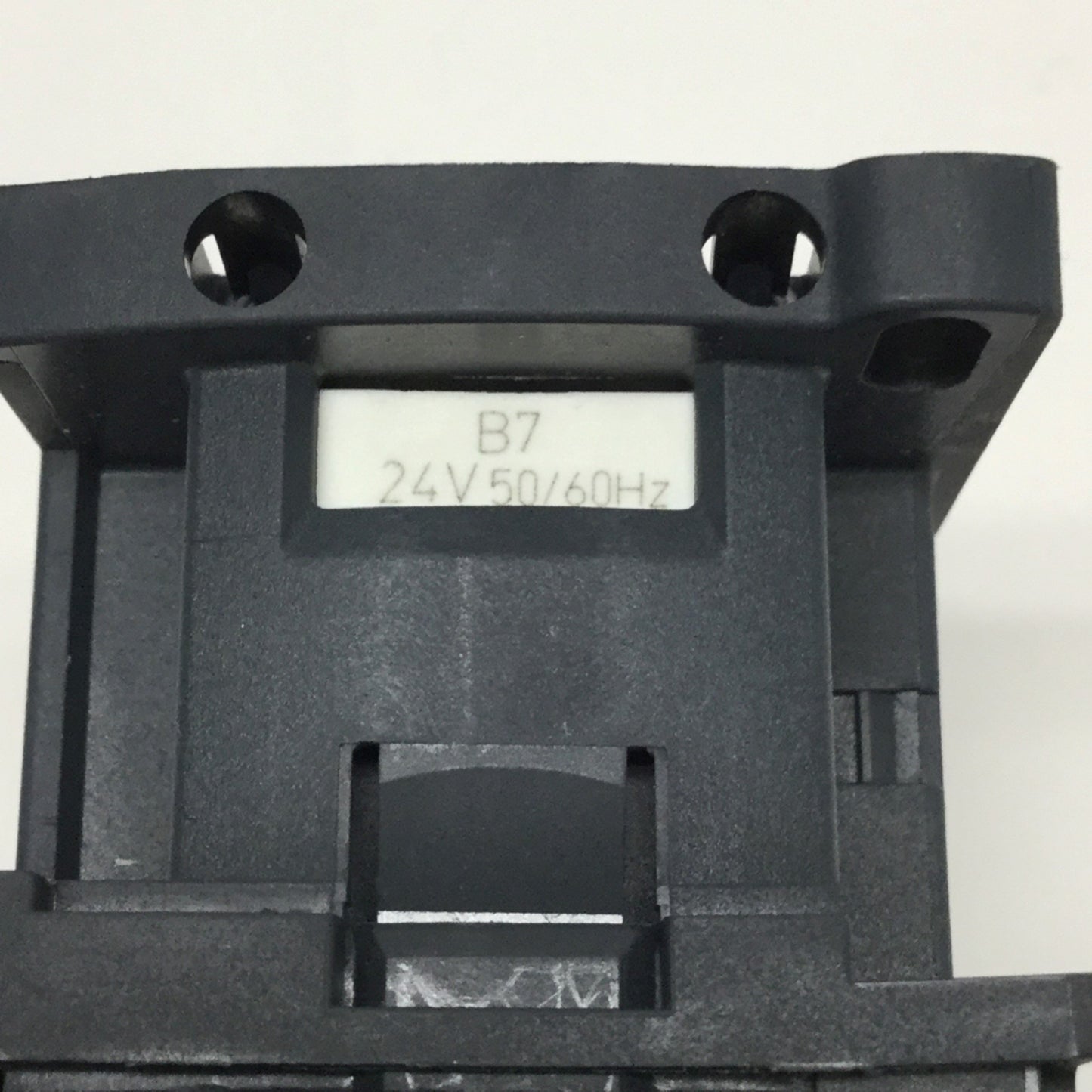 Used Schneider LC1D09B7 TeSys Contactor 3-Pole +1NO-1NC 25A 600VAC, 24VAC Coil