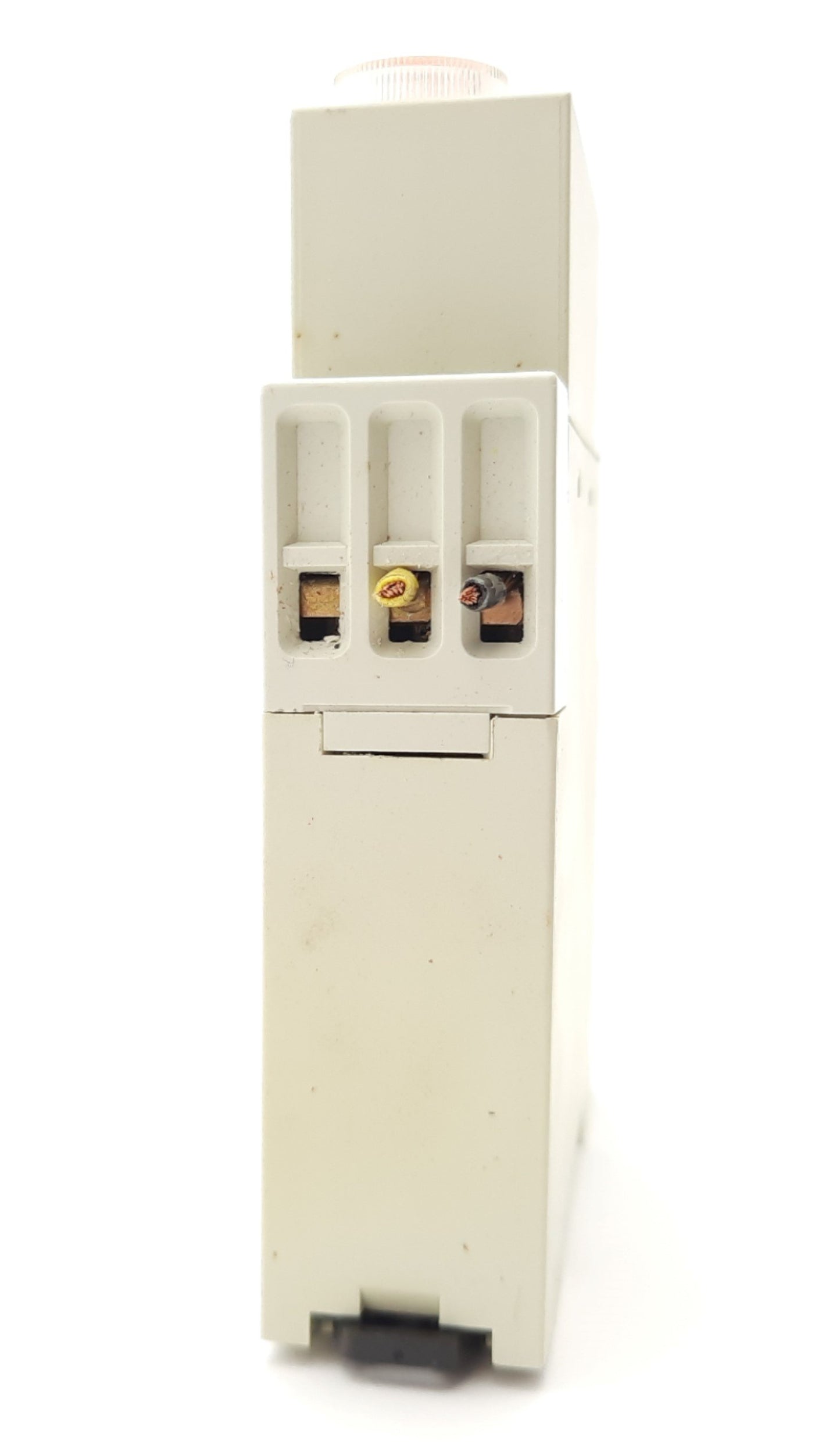 Used Crouzet 84871009 Current Control Relay, NO, Out: 250VAC 5A, In: 100-230VAC