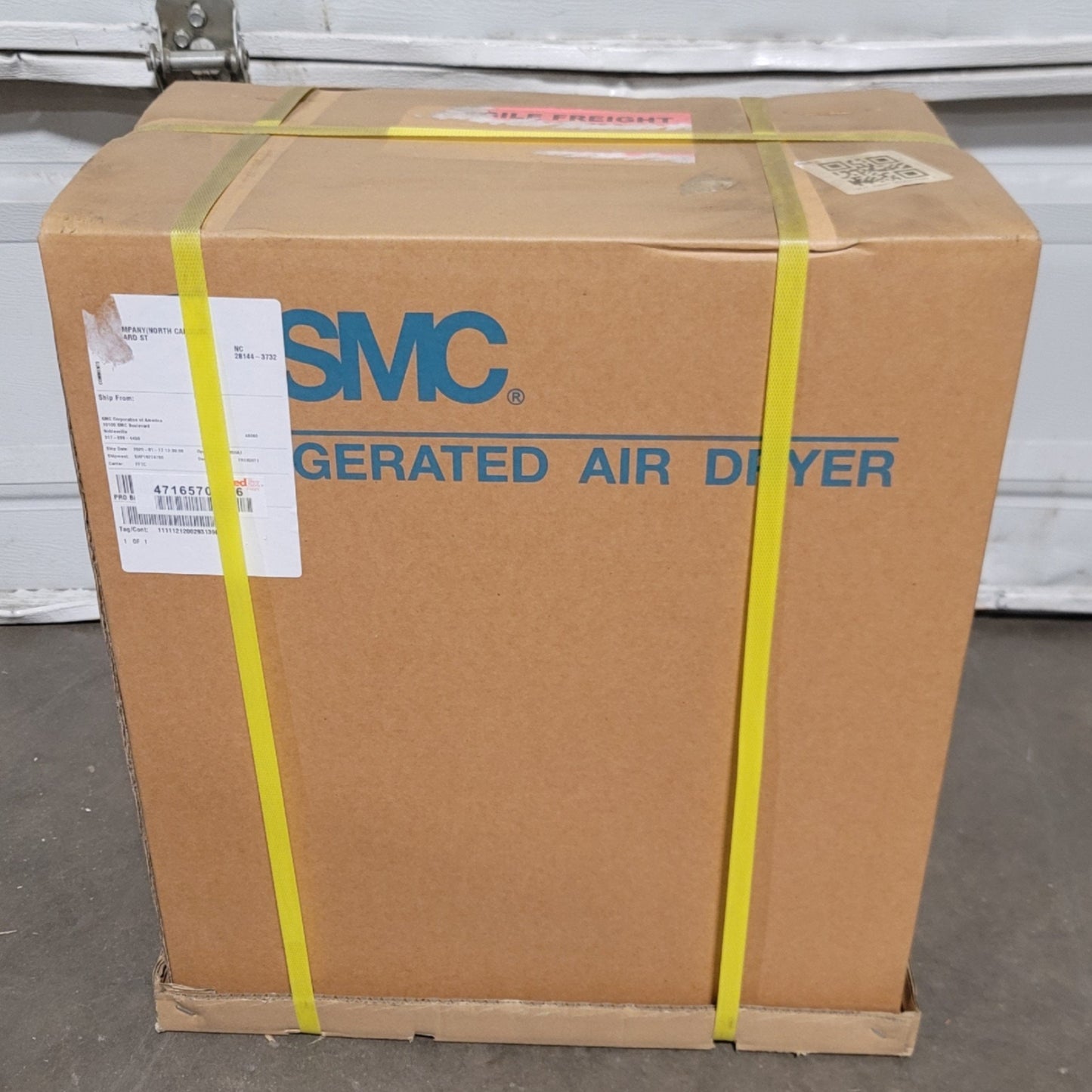 New SMC IDFB4E-11N Refrigerated Air Dryer 17CFM, 22-150psi, 1/2"NPT, 115VAC 3.0A