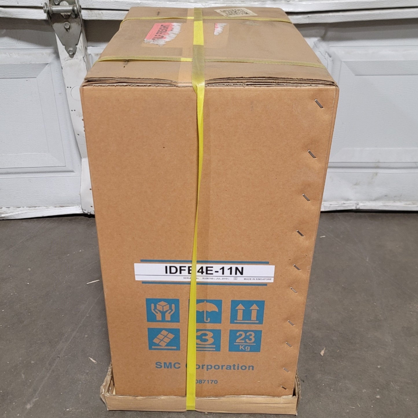 New SMC IDFB4E-11N Refrigerated Air Dryer 17CFM, 22-150psi, 1/2"NPT, 115VAC 3.0A