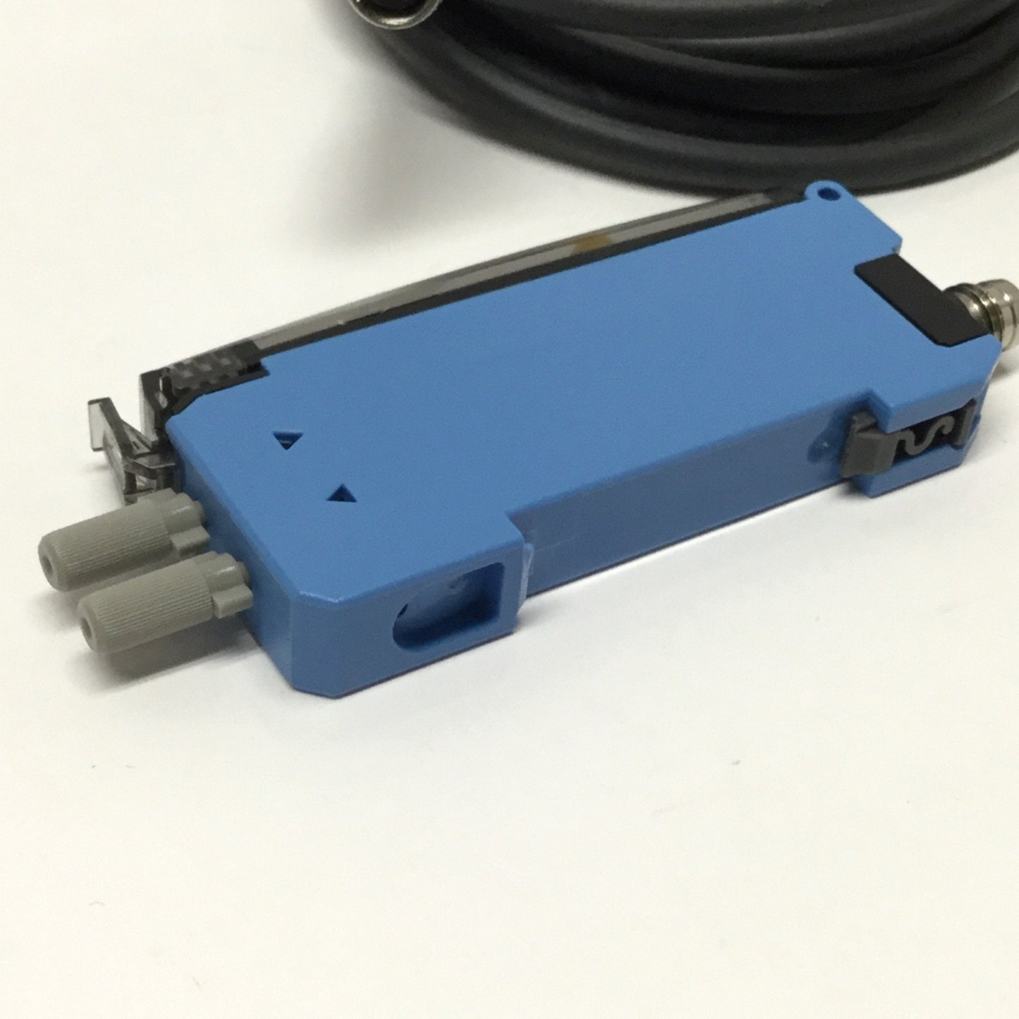 Used Sick WLL170-2P430 Fiber Optic Sensor 10-30VDC, PNP, 0-160mm/700mm Range