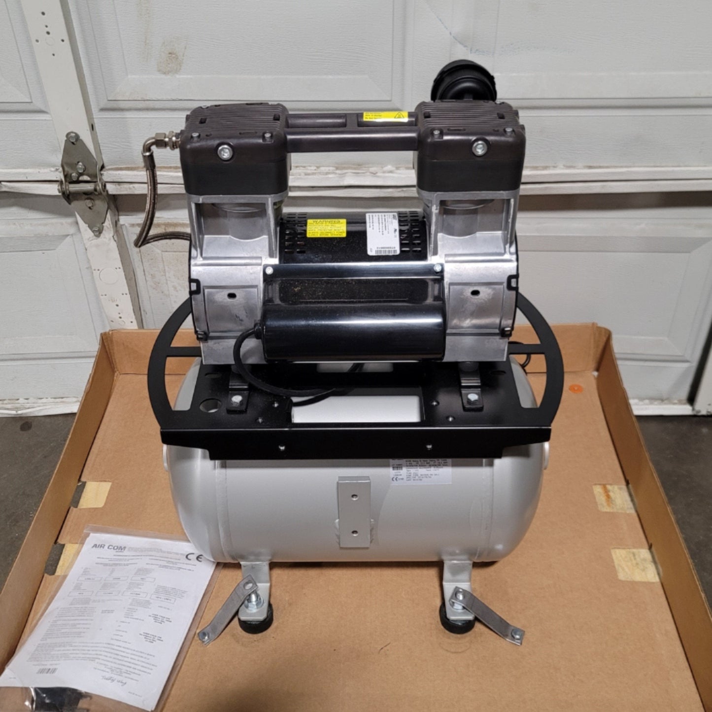 New JUN-AIR 1203310 120R-40B Rocking Piston Compressor 2HP 5.5CFM 120psi Max 230VAC