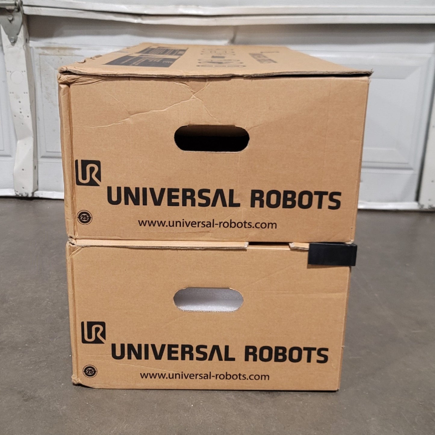 New Universal Robots 109901 ActiNav Bin Picking System Motion Module And 3D Sensor