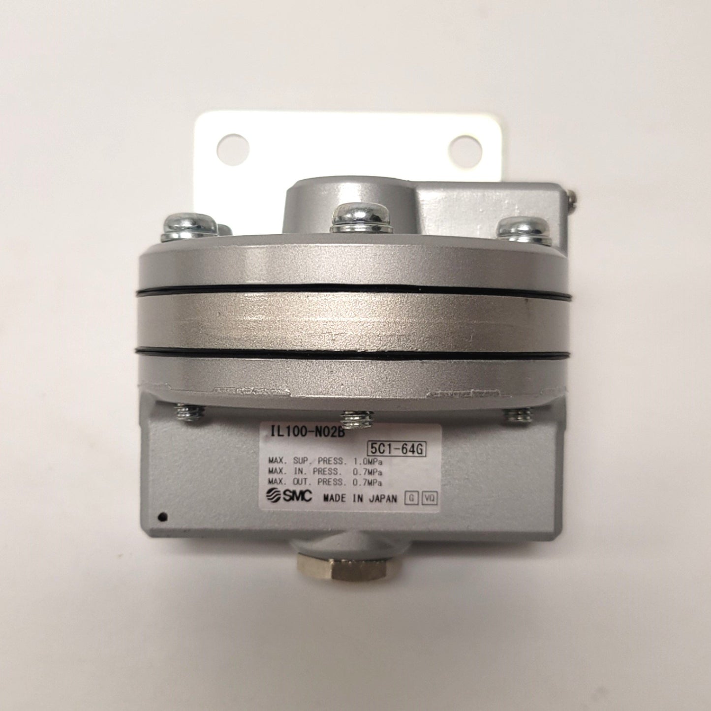 New SMC IL100-N02B Series IL100 Booster Relay 1:1, 1/4"NPT, 0.7-1.0MPa