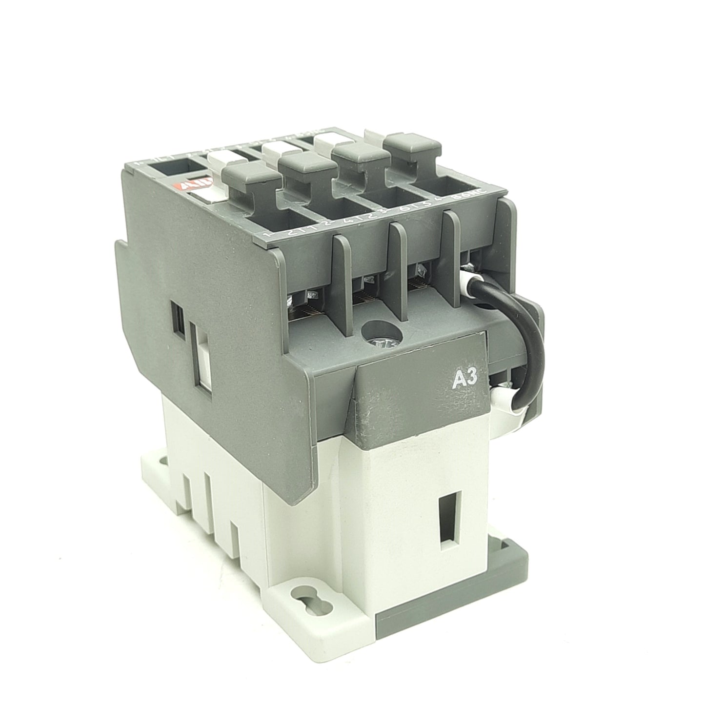 New ABB AE16-30-00-81 Contactor, 3-Poles, 3 NO, 600V 30A, DIN Rail, 24VDC Coil
