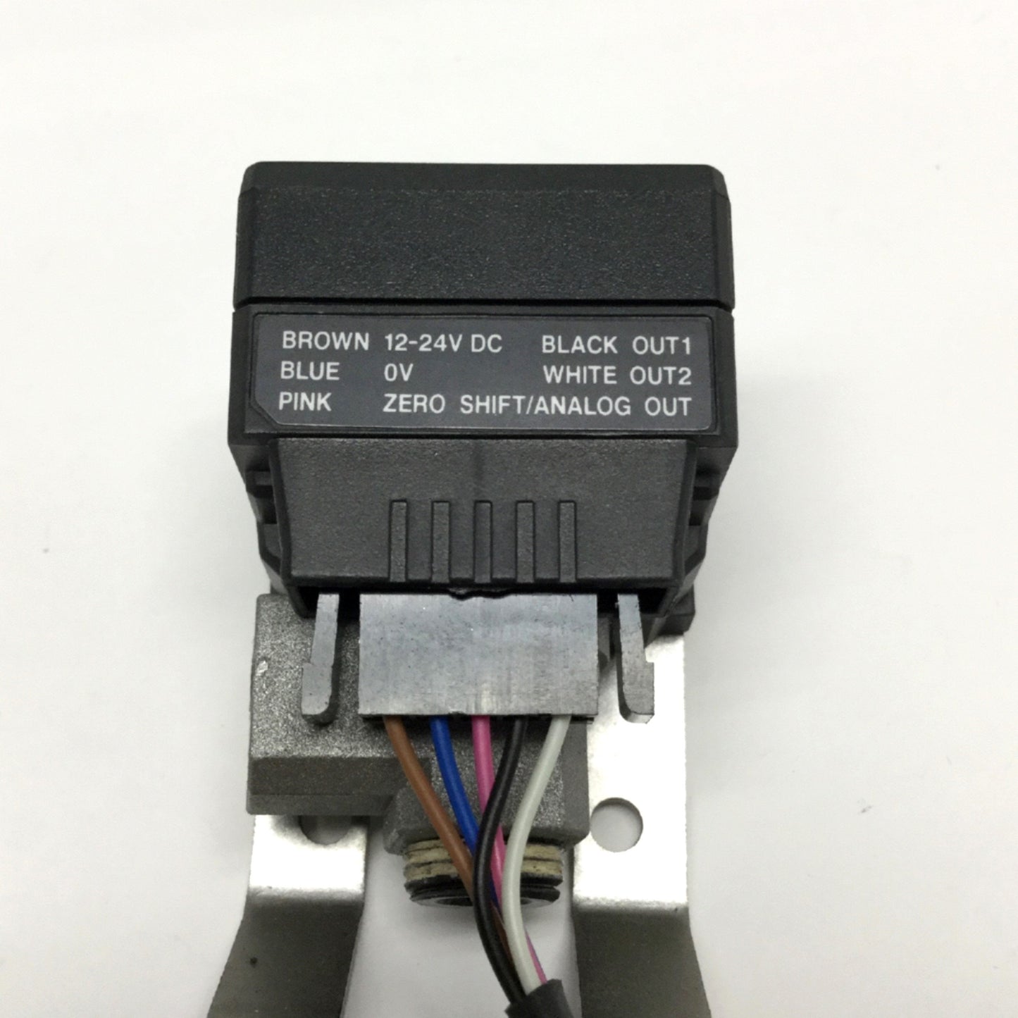 Used Keyence AP-C33KP Digital Pressure Sensor Switch 0-145psi, 12-24VDC, PNP 1/8" NPT