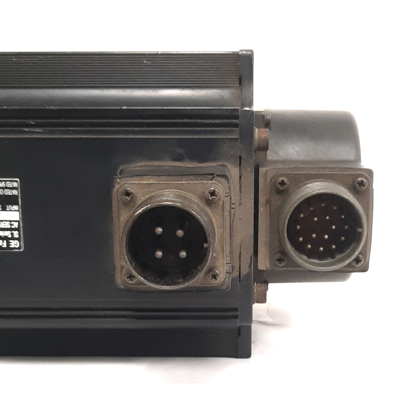 Used GE Fanuc IC800SDM250M2KE25C AC Servo Motor Shaft: 24mm, Output Power: 2.5kW