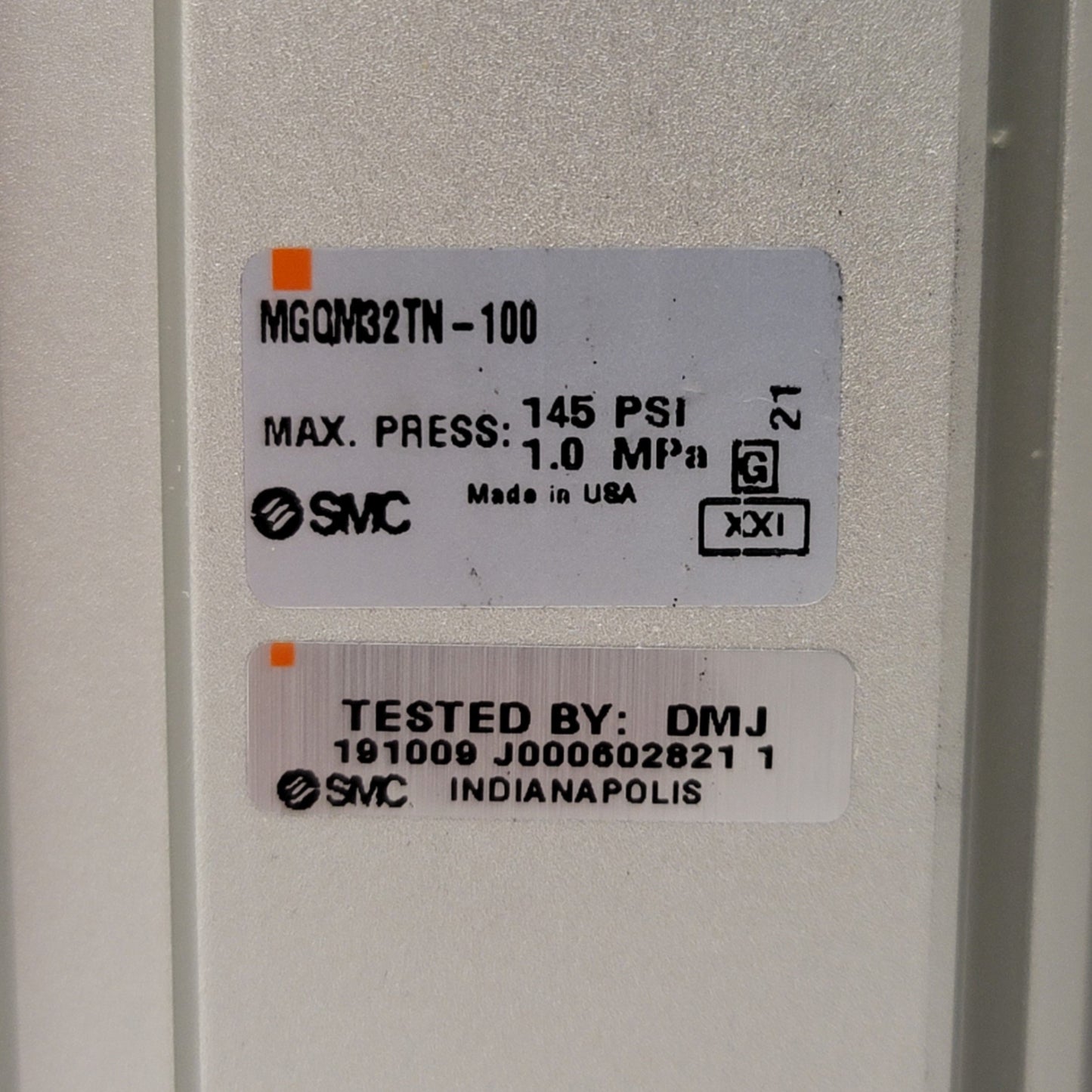 New SMC MGQM32TN-100 Compact Guided Cylinder 32mm Bore, 100mm Stroke, 1/8Rc