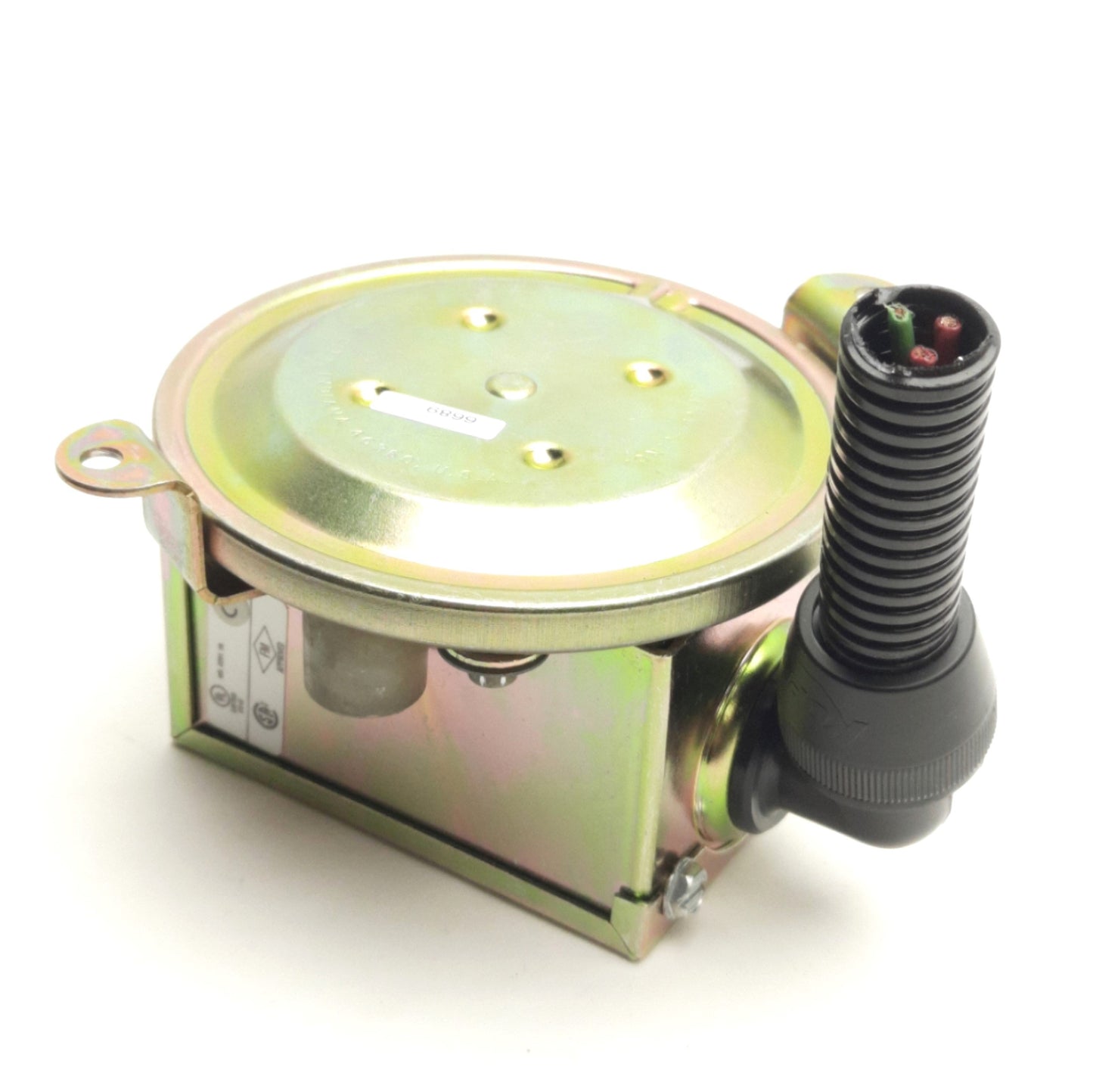 Used Dwyer 1910-00 Low Differential Pressure Switch 0.15-0.5" W.C., 15A 480VAC, SDPT