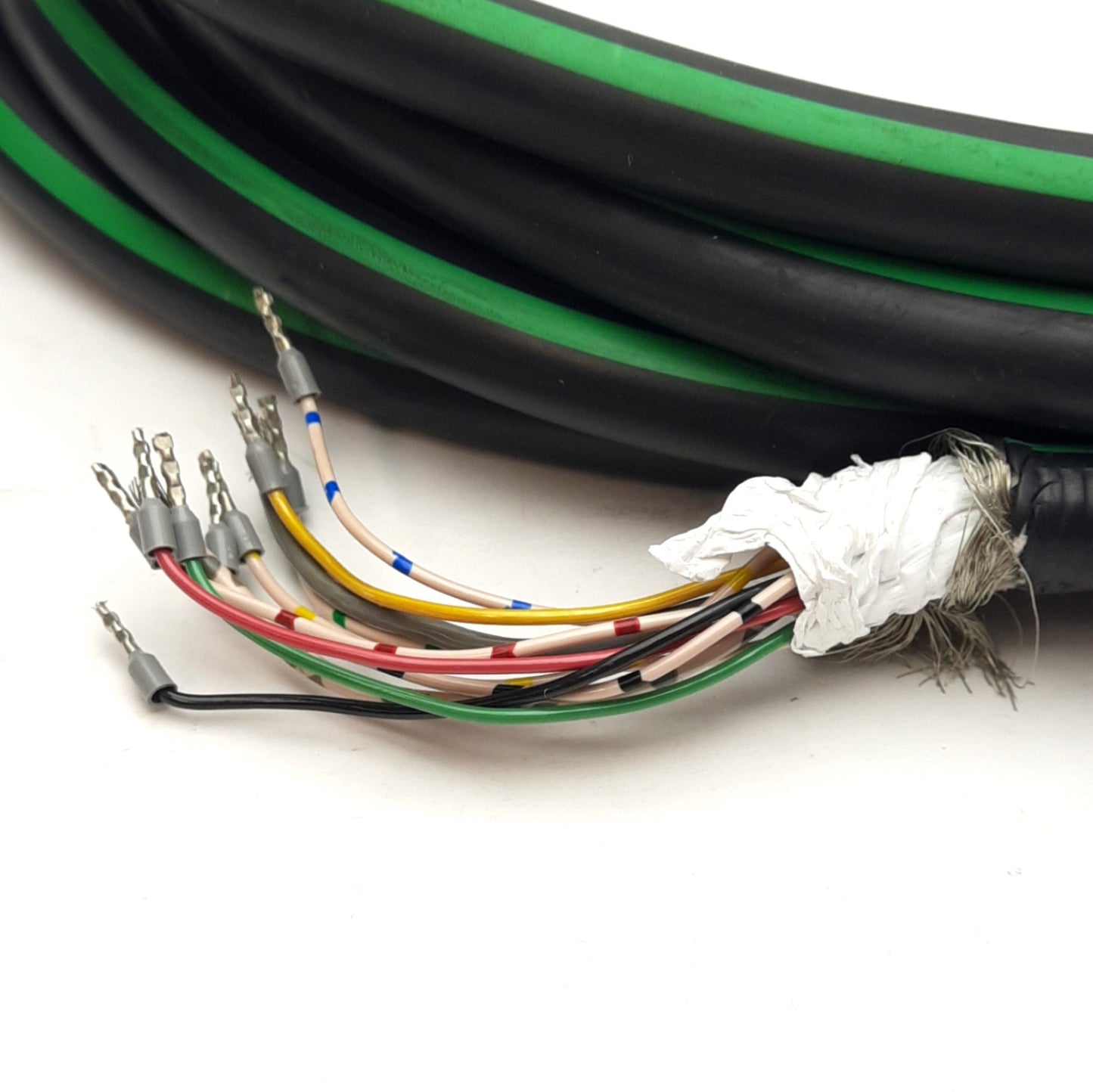 Used Flex-Cable FC-CFBM6DF-CB-M004 Servo Motor Feedback Cable 28-Pin Female, 4m
